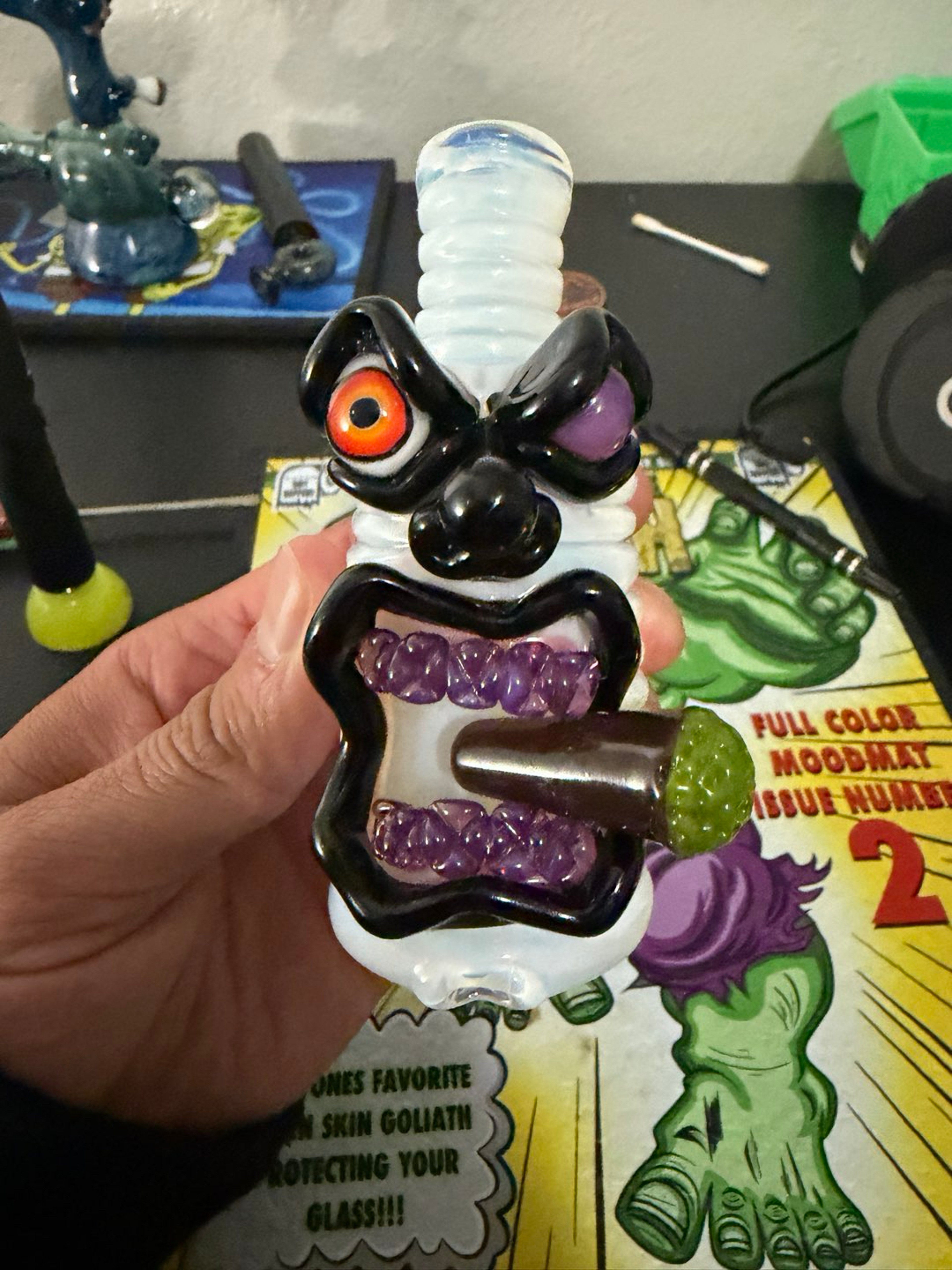 Preview pic of Frosty dry puffco top