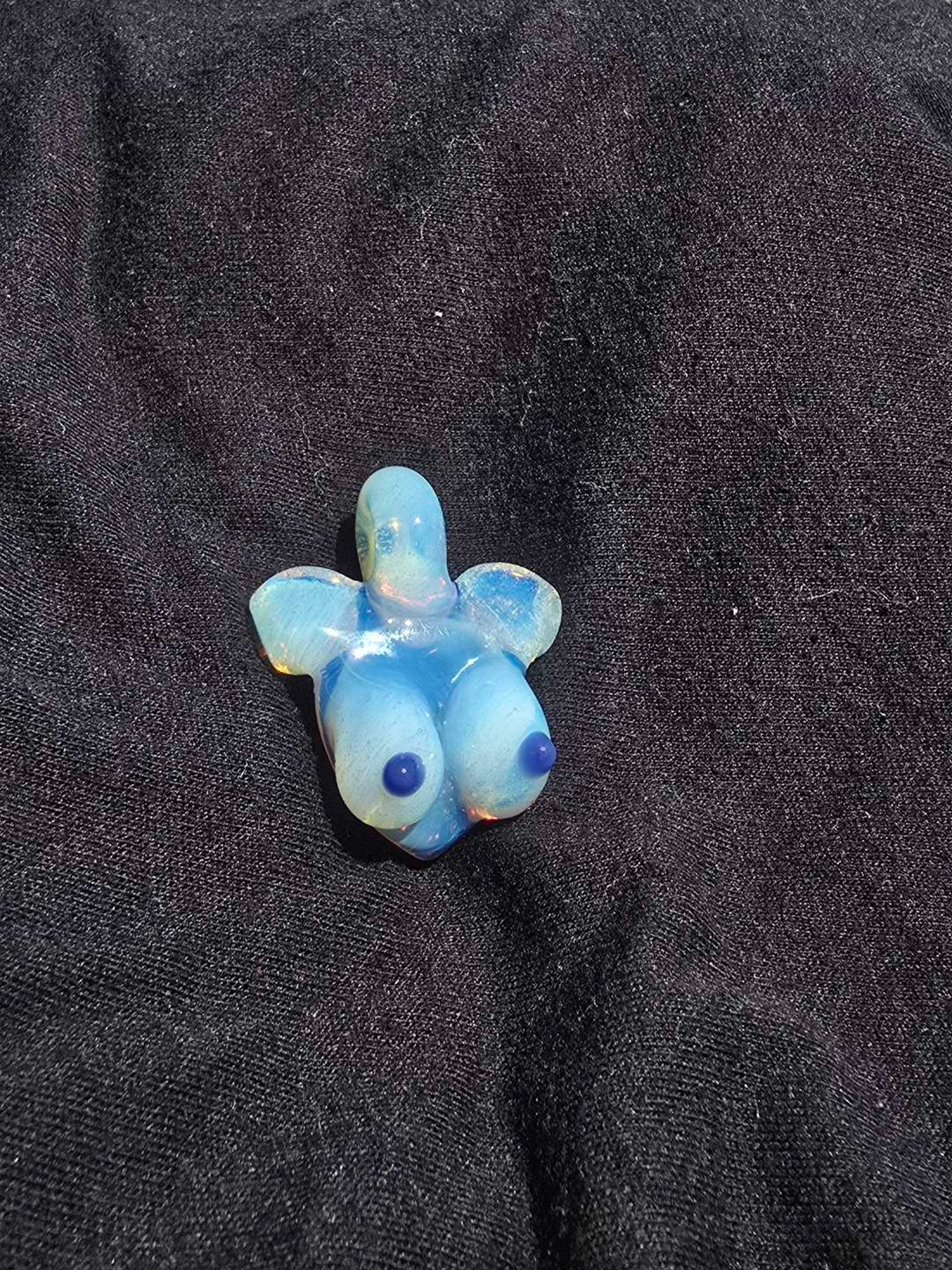 Preview pic of Upper Bust Pendant