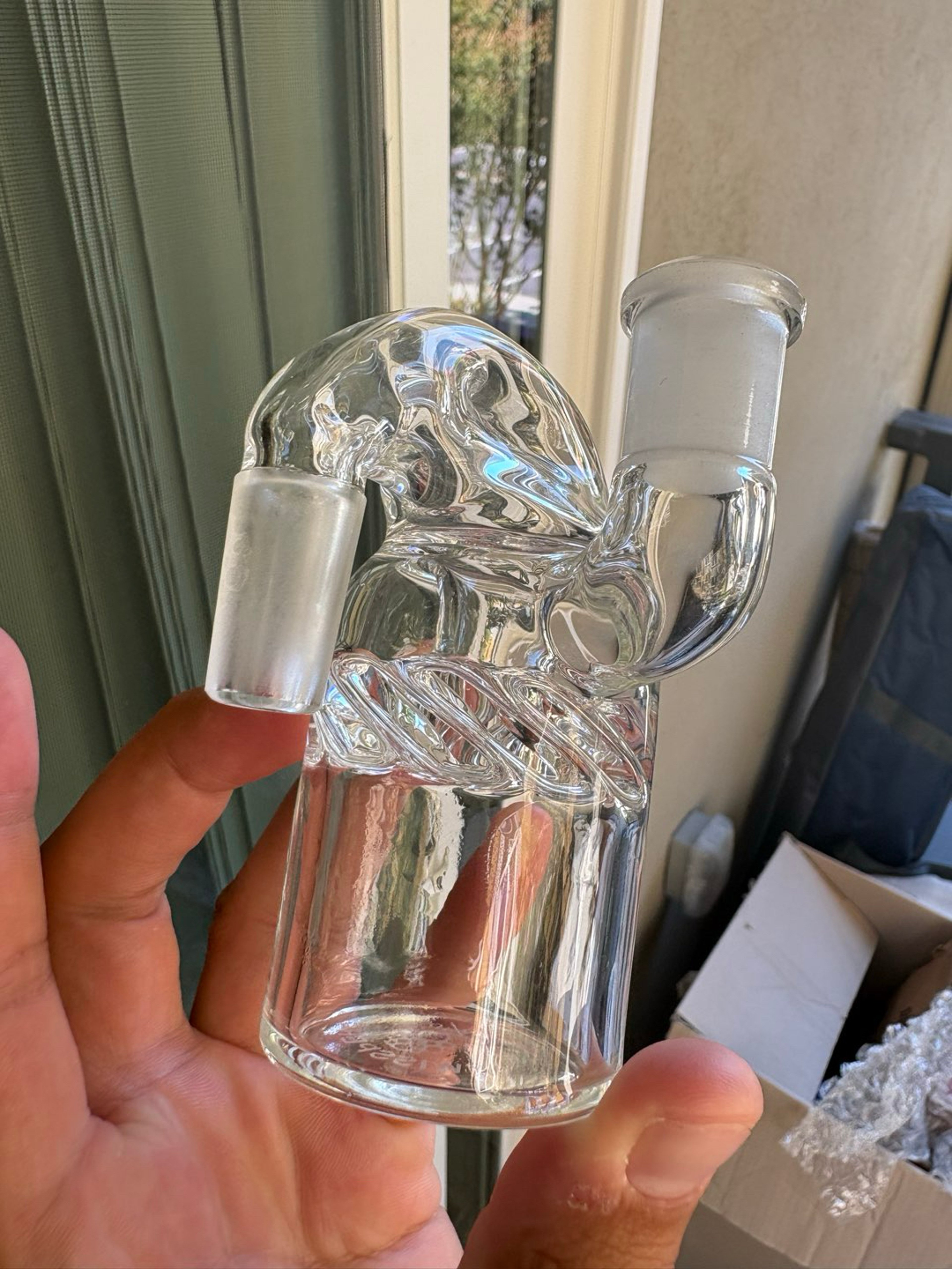 Preview pic of Swiss perc x bates ash catcher #46/100