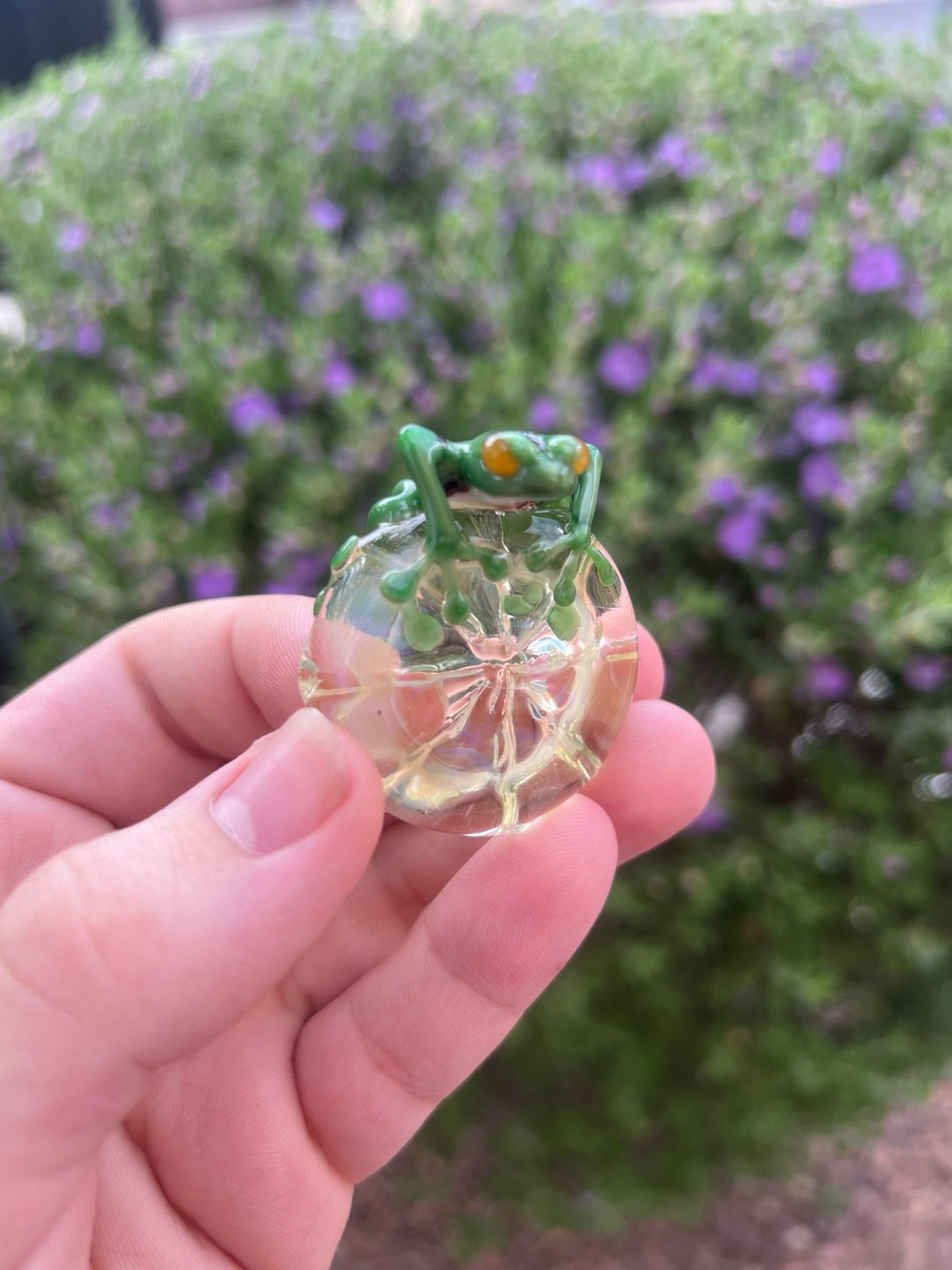 Preview pic of Chromium Frog Amulet