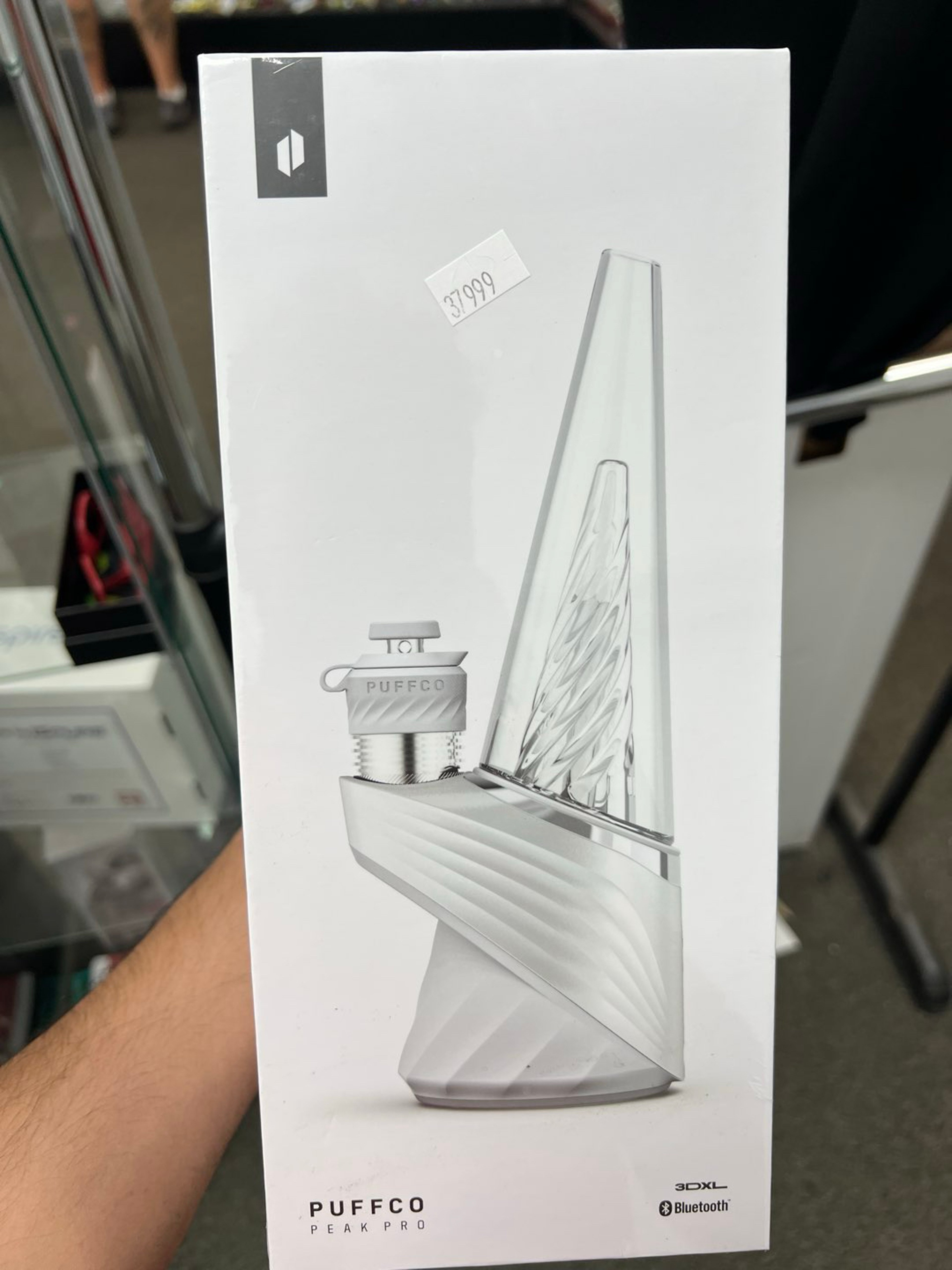 Preview pic of Puffco Peak Pro 3DXL Pearl Brand New Sealed