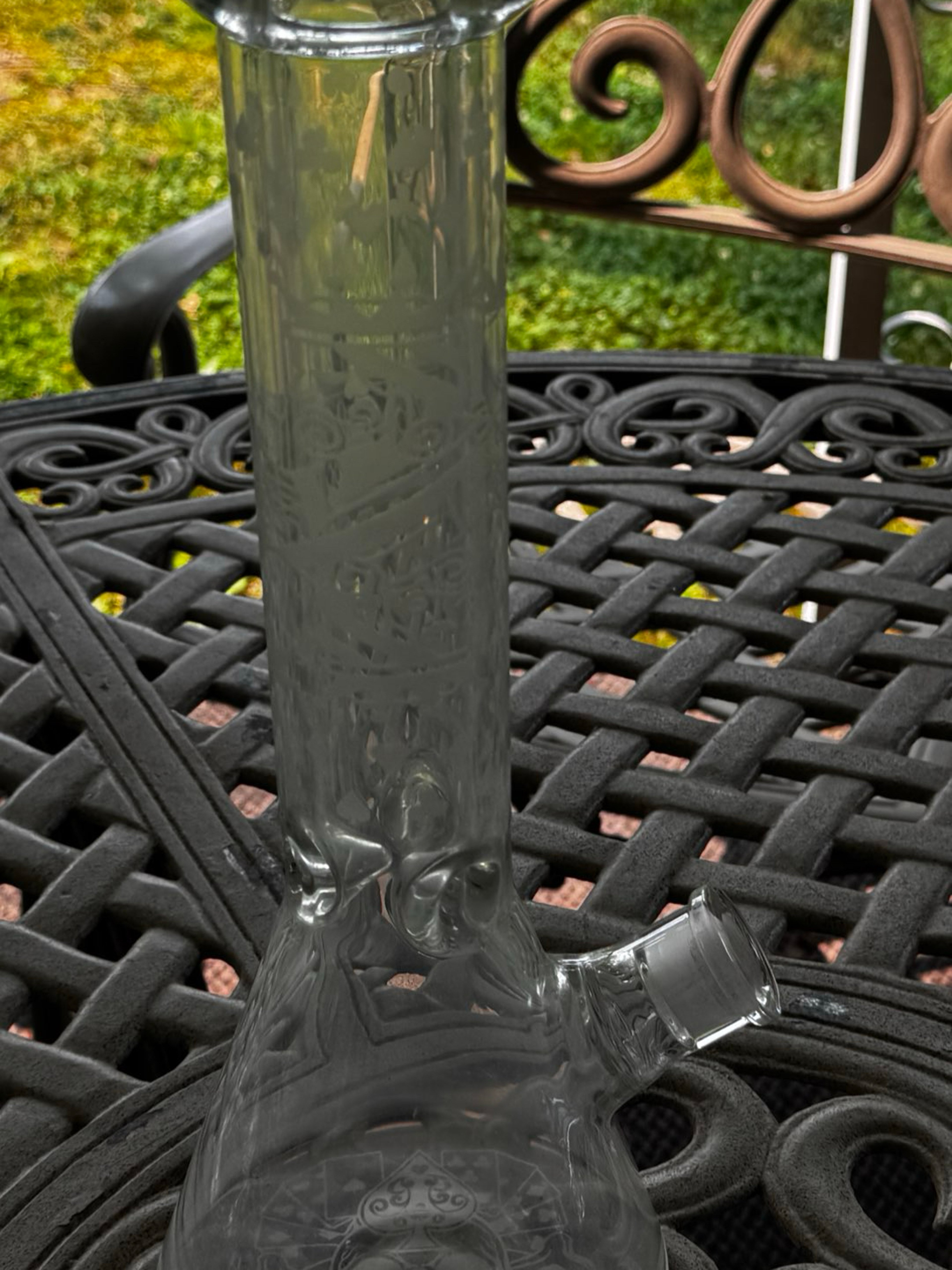 Preview pic of Bong with poker visuals