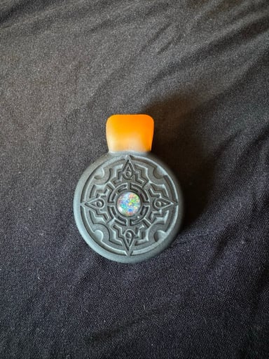 Preview pic of Glassmaze Pendant