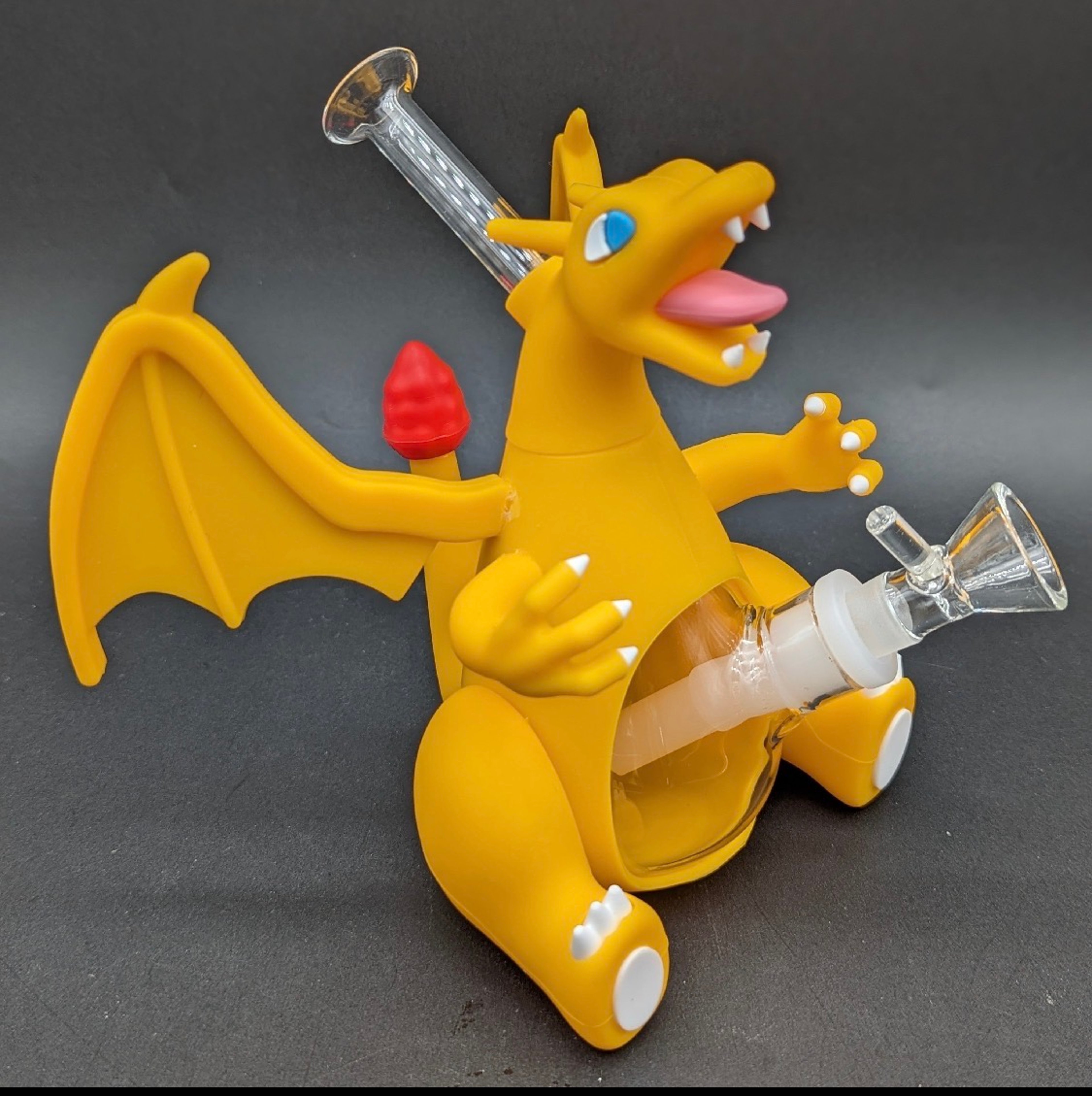 Preview pic of Charizard Silicone Bong