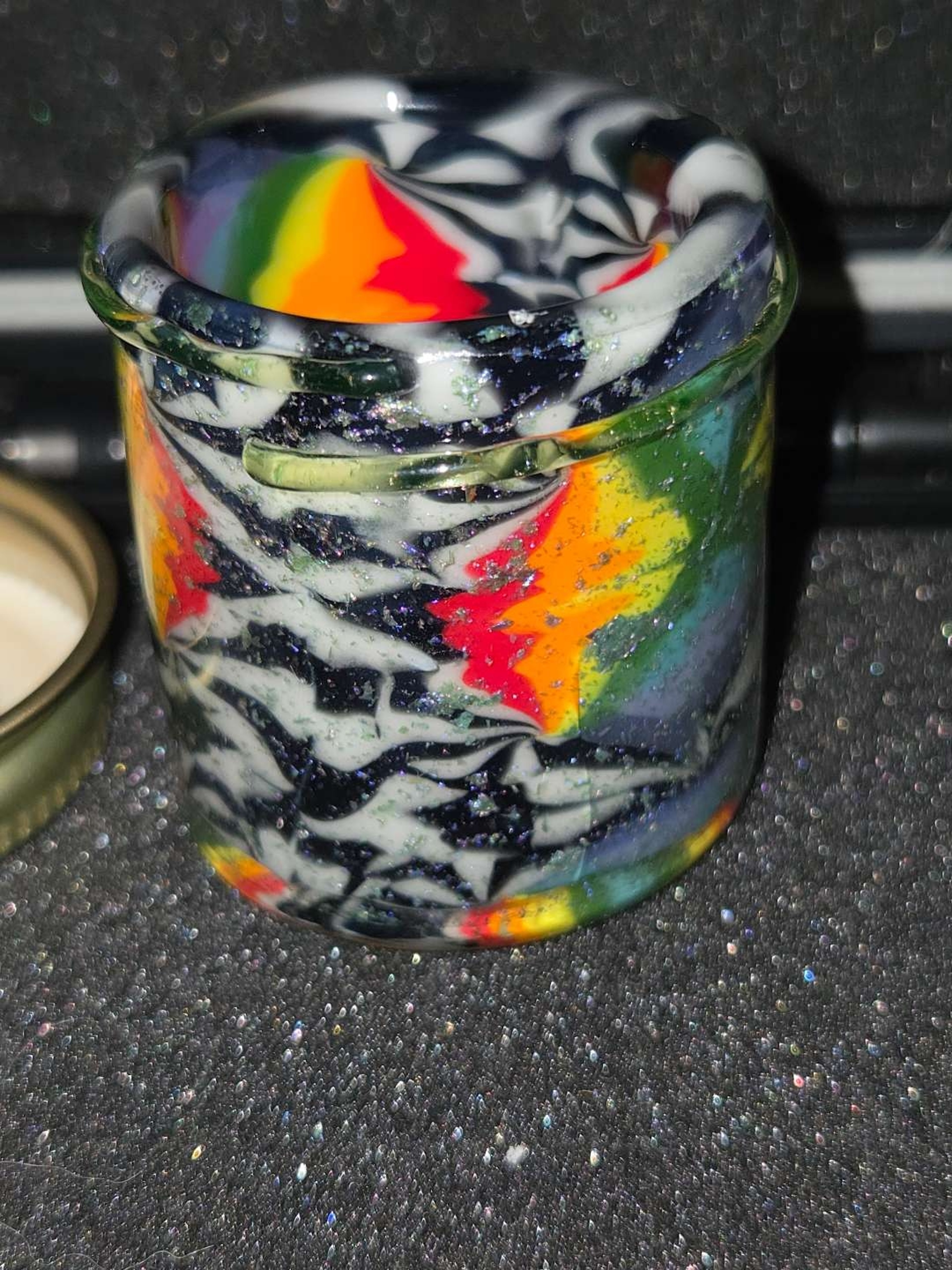 Preview pic of Wavy Glass Chip stack baller jar