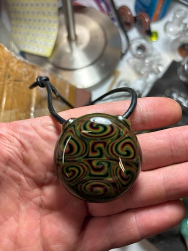 Preview pic of 8 spiral pendant