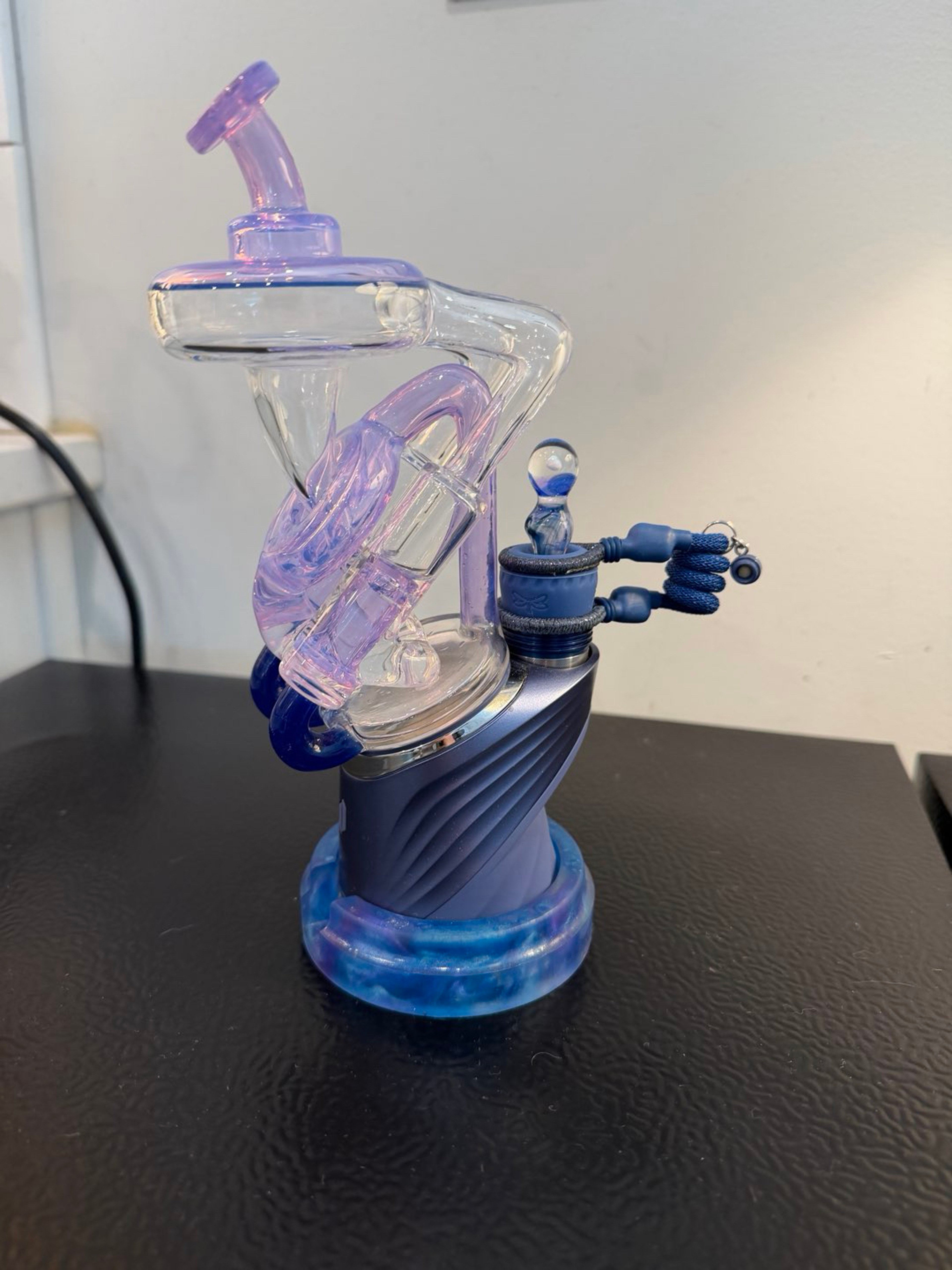 Preview pic of Storm Puffco peak pro storm with glass tops and accessories