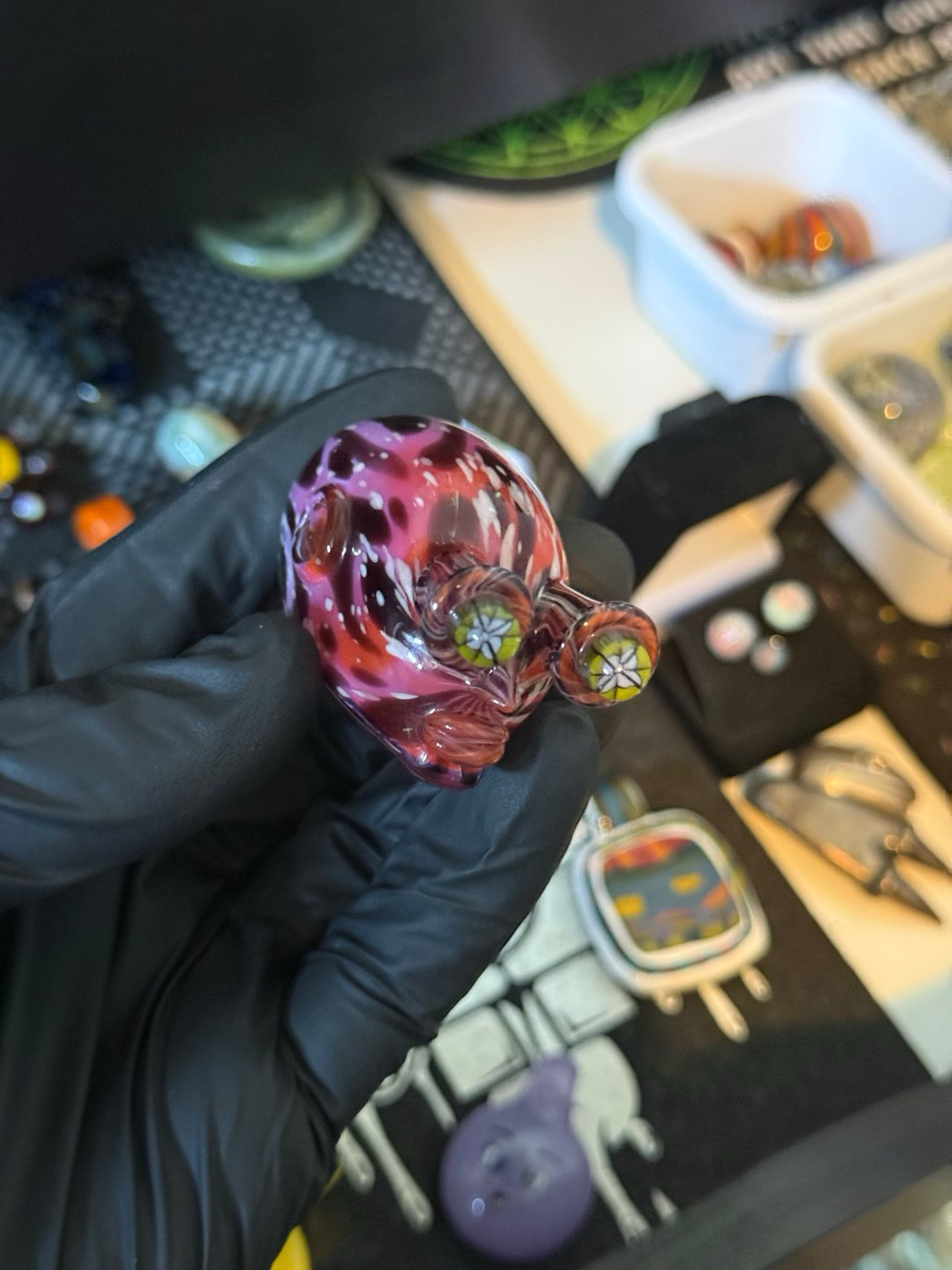 Preview pic of Banjo Devi Head Pendant