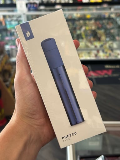 Preview pic of Puffco Pivot Limited Edition Sapphire