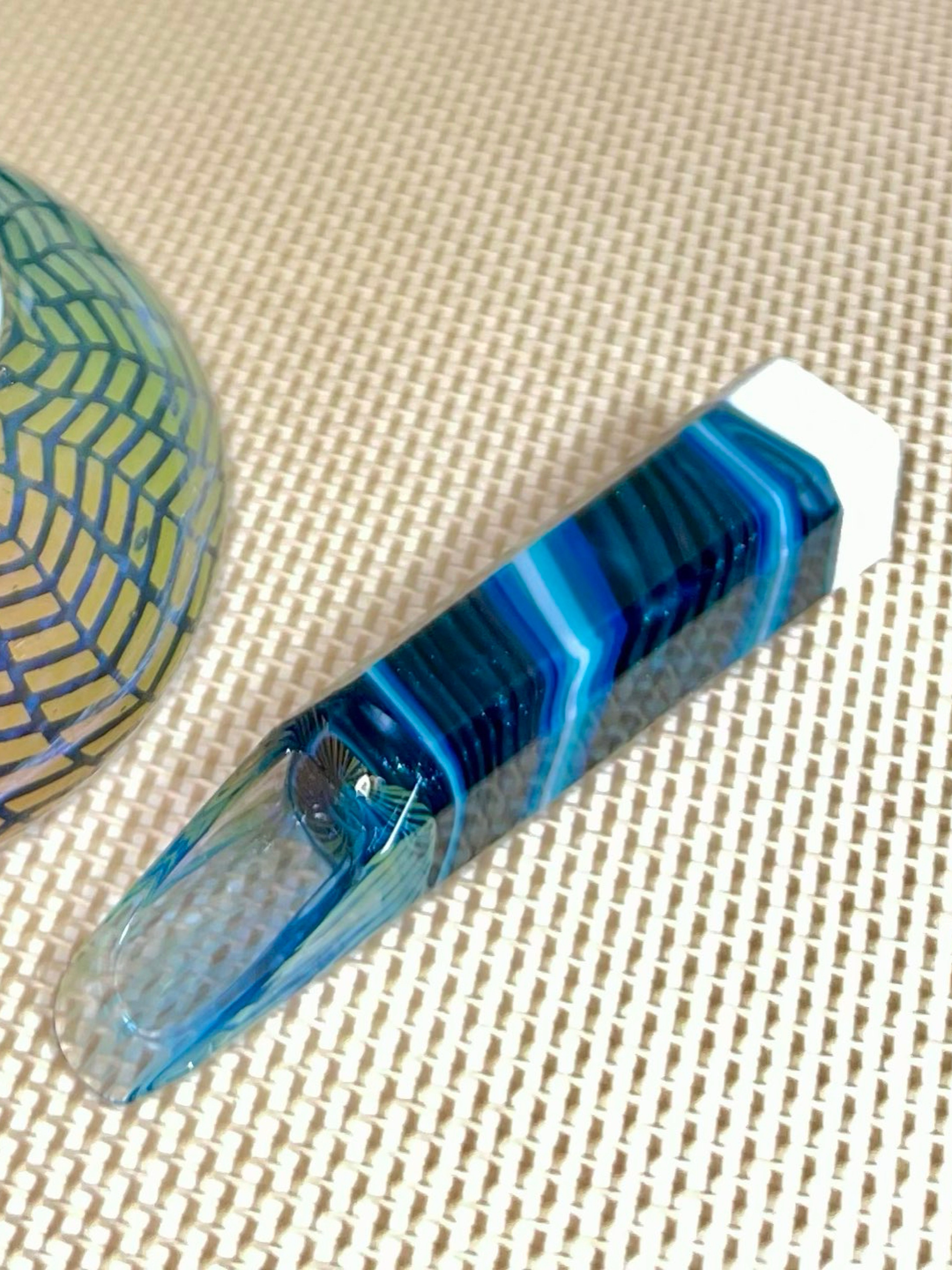 Preview pic of Blueberry 503 x Hefe Glass custom dabber scoop