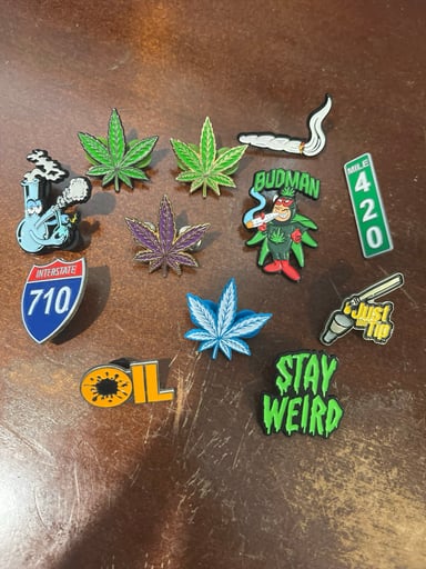 Preview pic of Hat pins