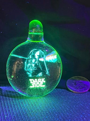 Preview pic of Berzerker Glass UV Darkside of Vader Pendy