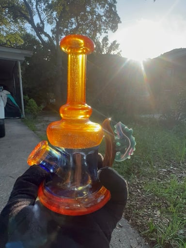 Preview pic of Willy the glass guy,few pieces: