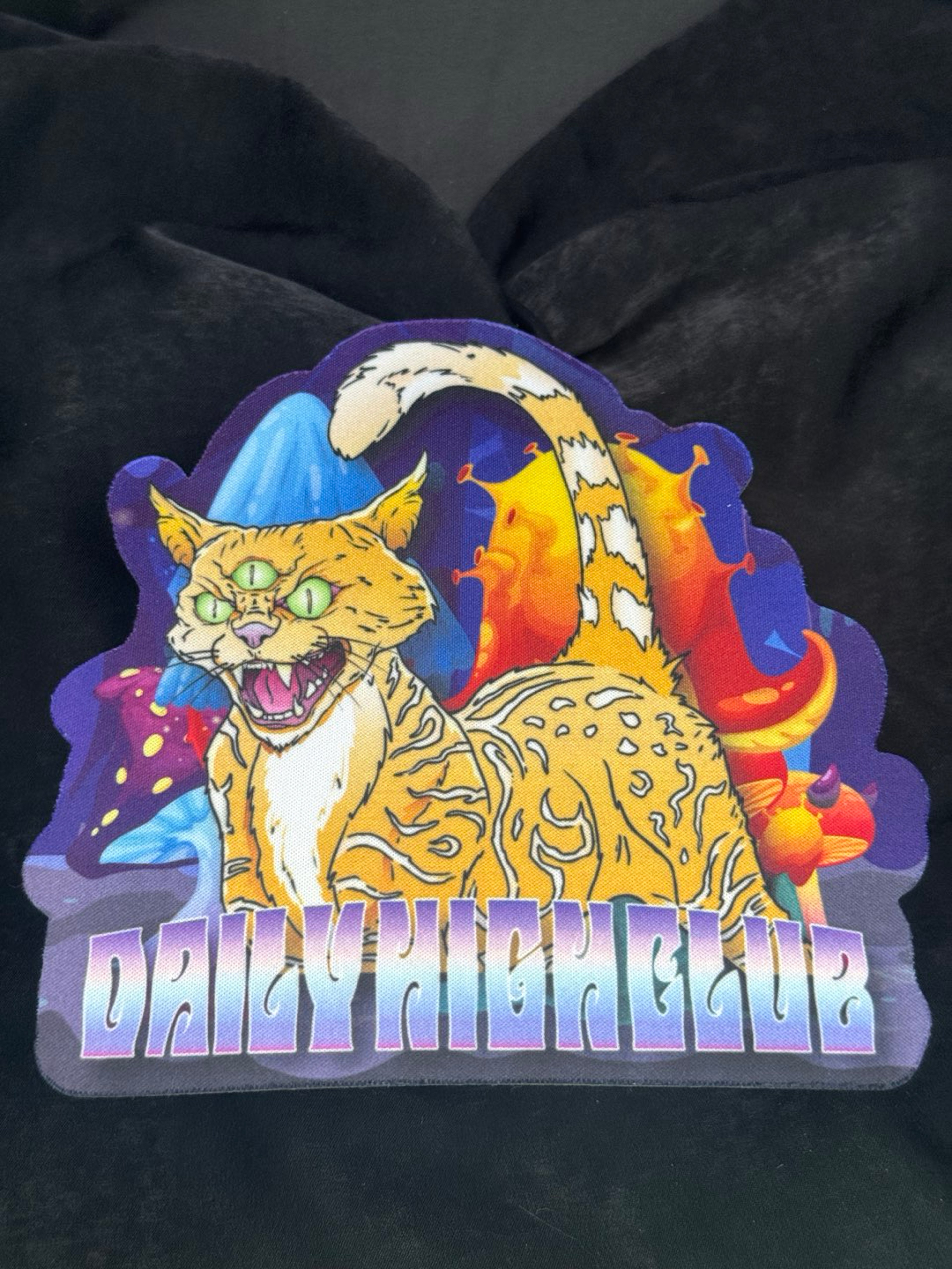 Preview pic of DHC Cat Mat