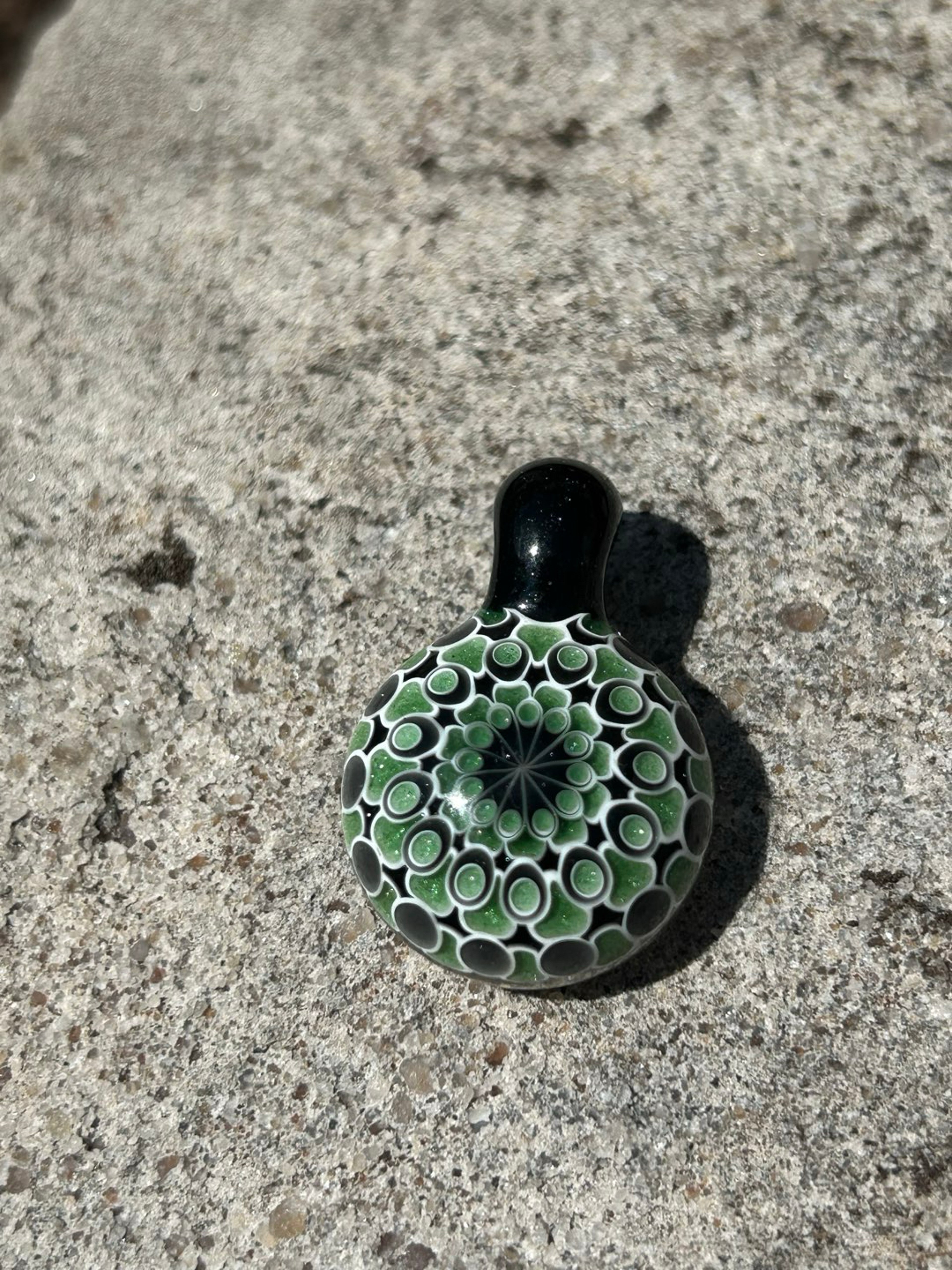 Preview pic of Mini olour glass pendant