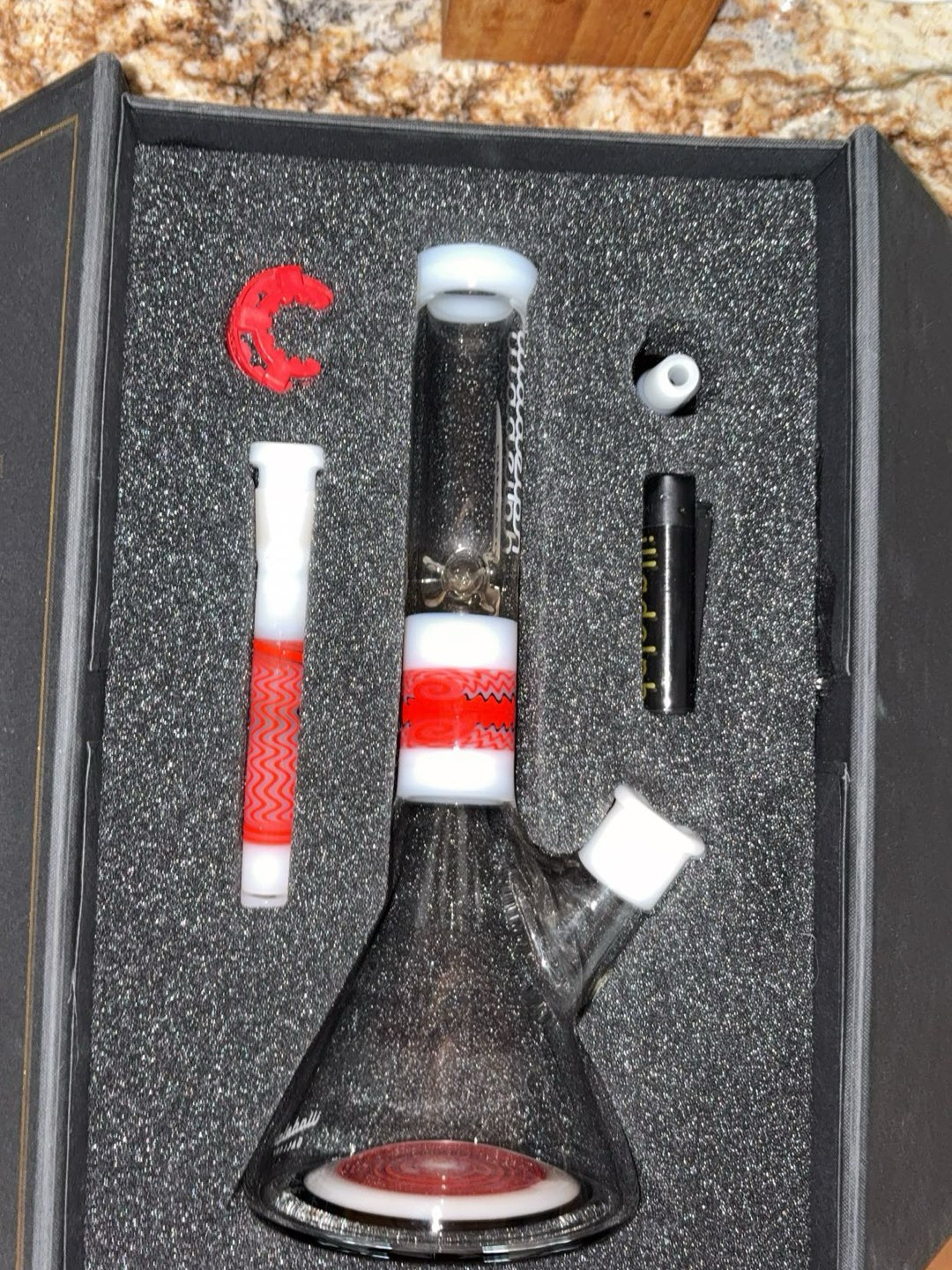 Preview pic of Illadelph Worked Mini Beaker with Goldman slide