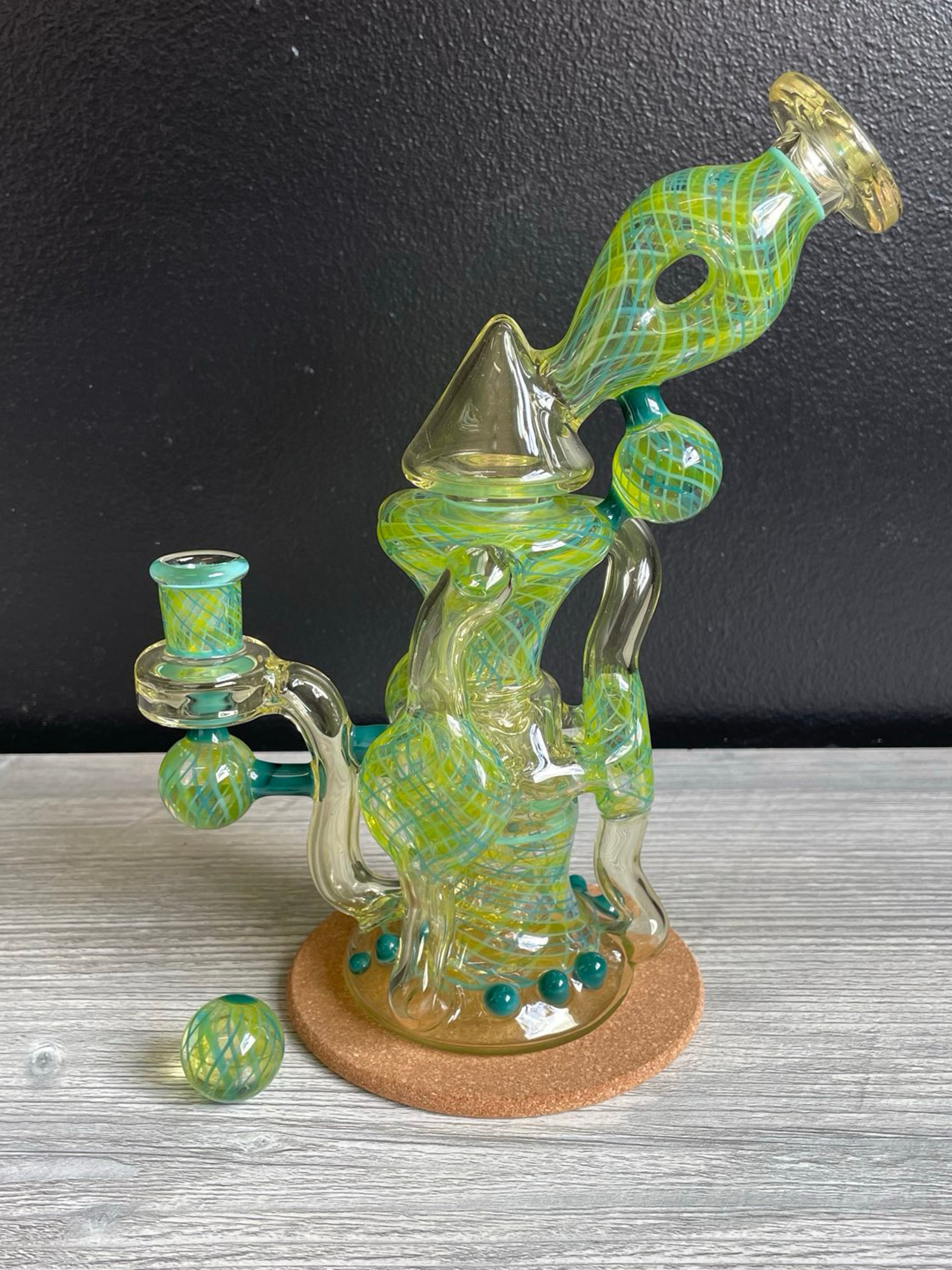 Preview pic of Saucey Glass cluster uv reticello