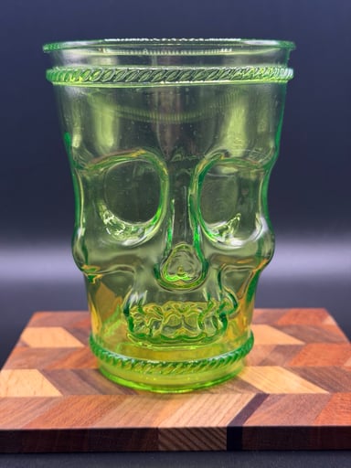 Preview pic of Hover Glass “Skully” carved Solo Cup
