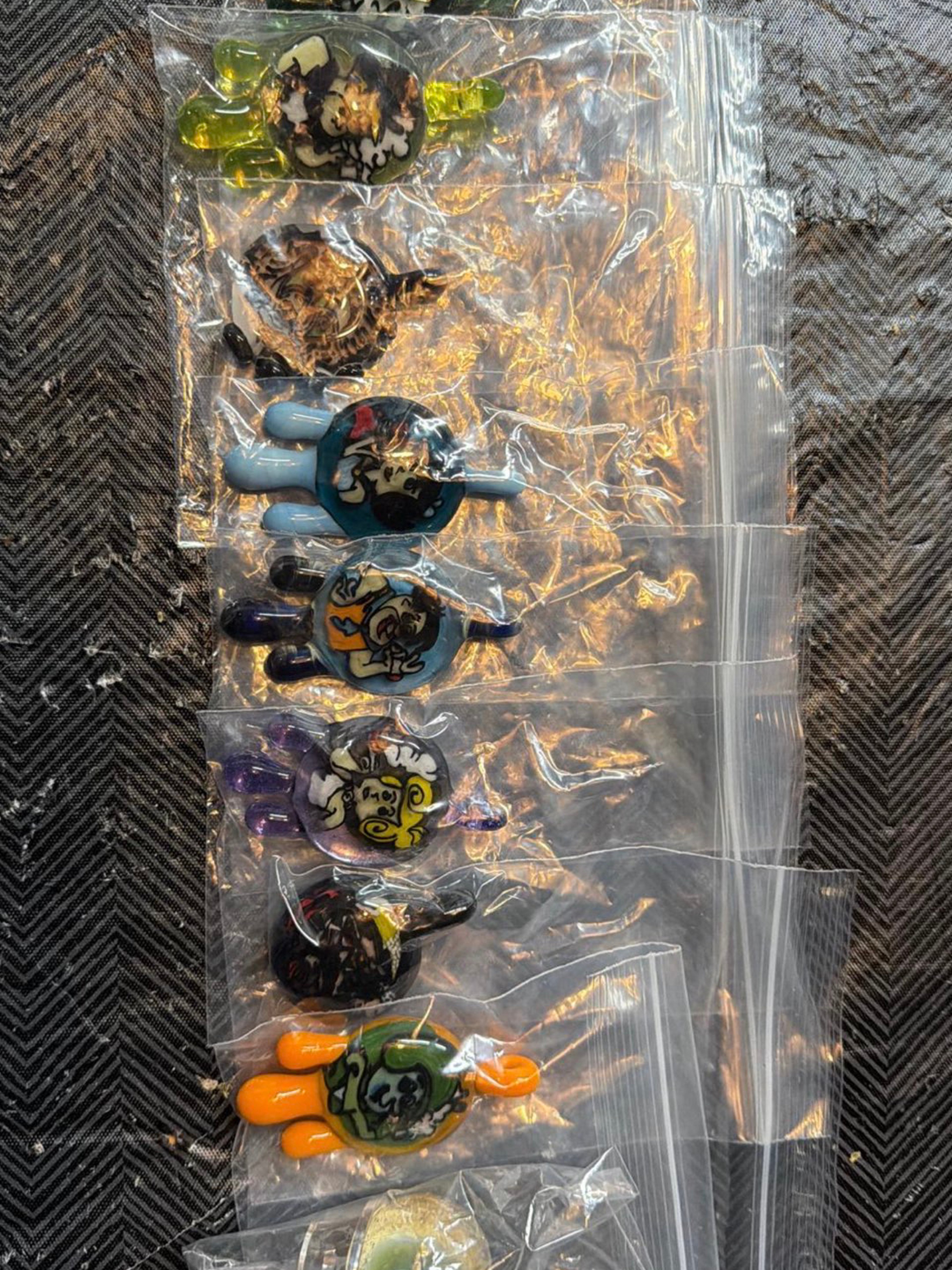 Preview pic of 10 pack lot 8 pendants one marble one ashtray for ahead of the glass windstar and chibit