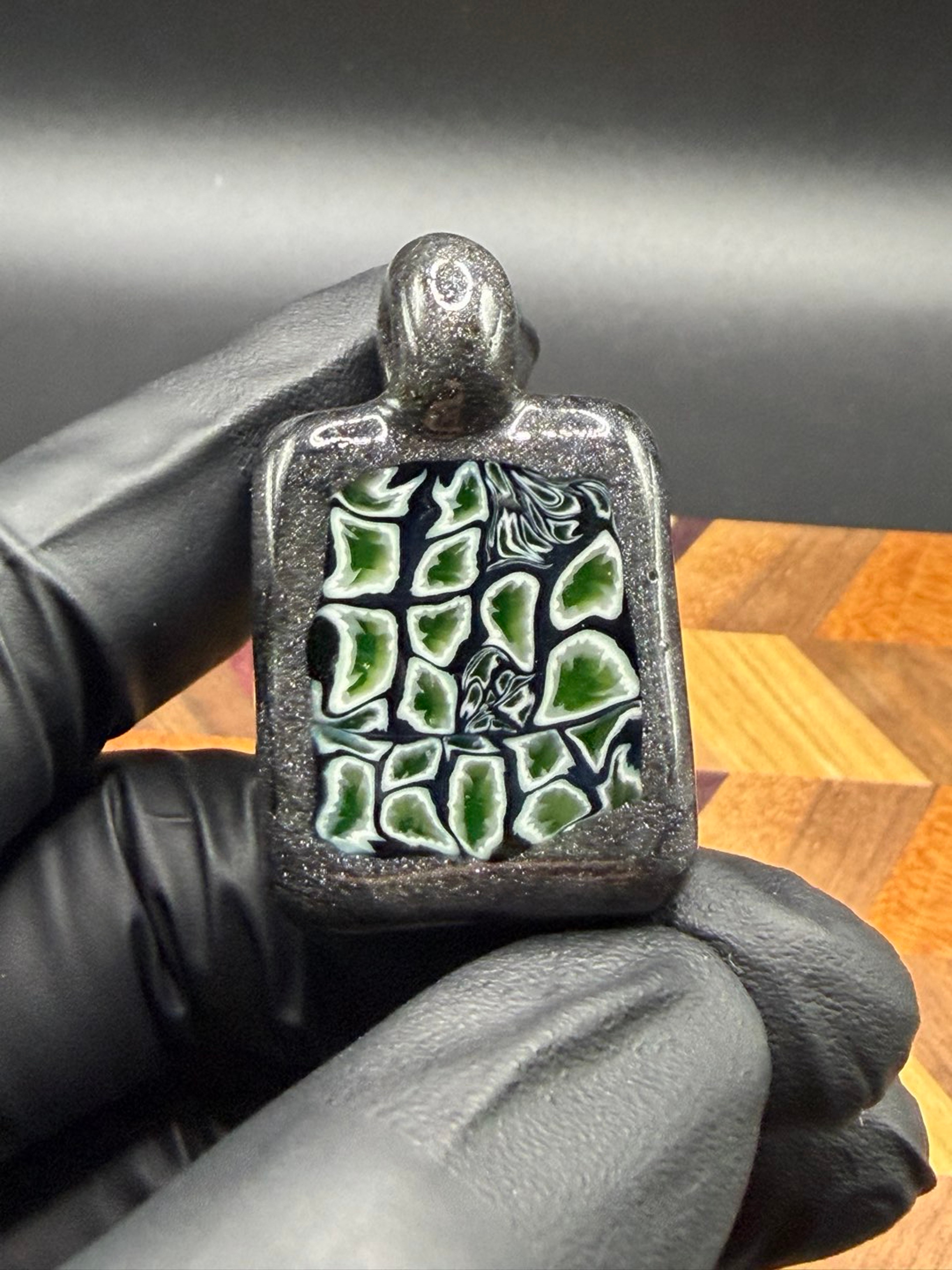 UV Millie tile pendant image 0