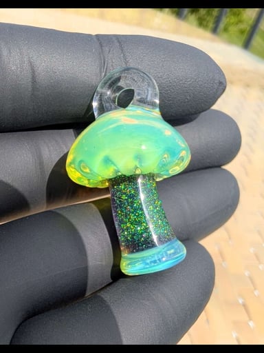Preview pic of Mushroom pendant opalescent green and dichroic