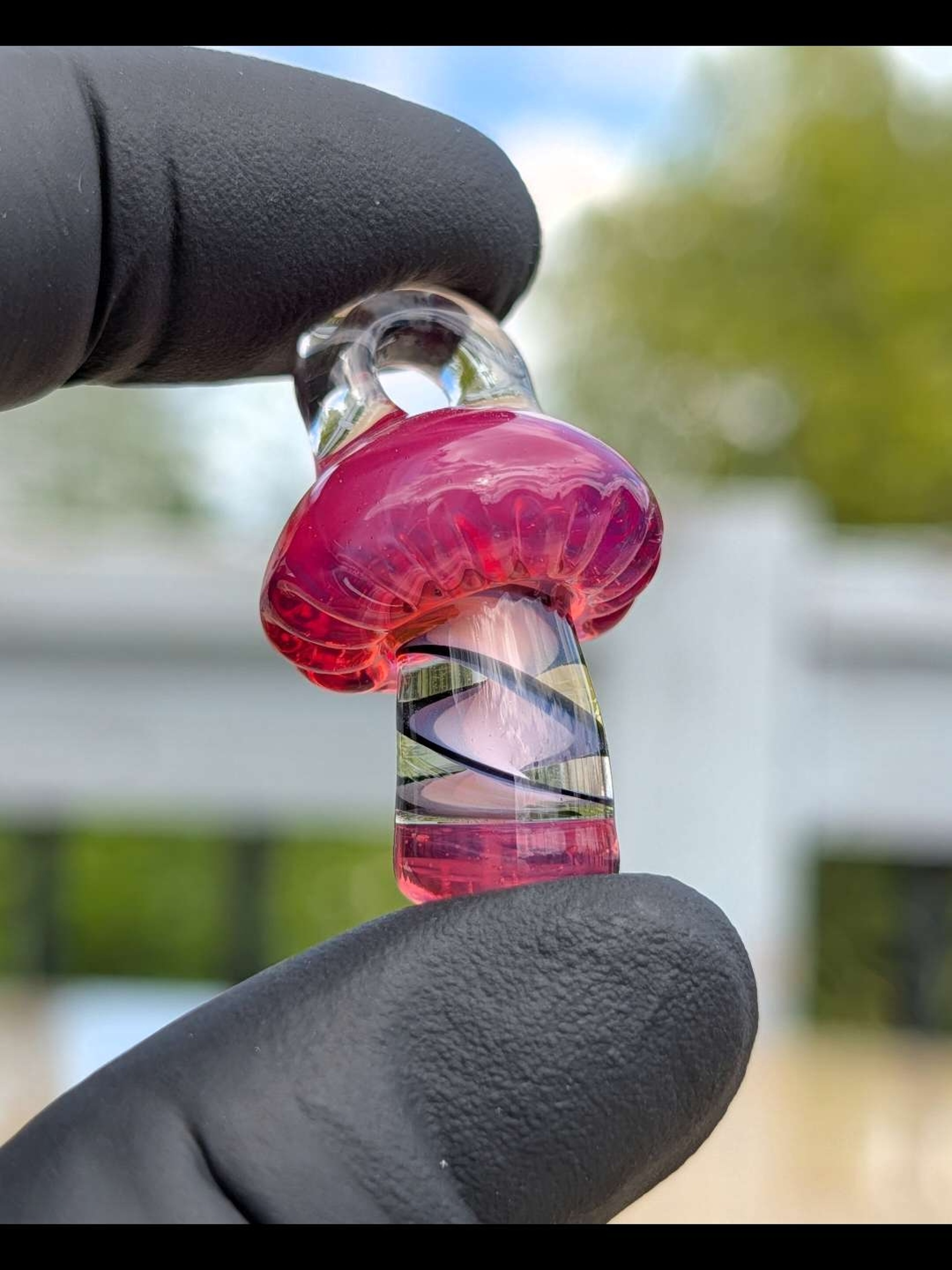Mushroom pendant pink UV reactive image 0