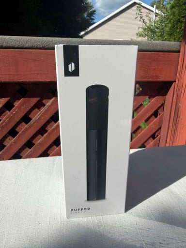 Preview pic of Puffco Pivot Onyx Black - Brand New Factory Sealed