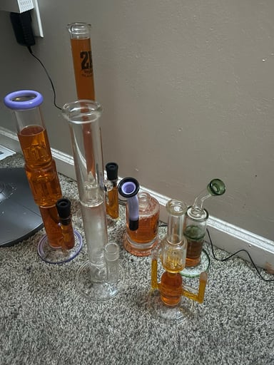 Preview pic of Glass bundle (5 bongs)