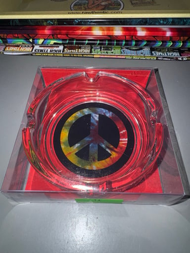Preview pic of Kick Ash Premium Ash Tray