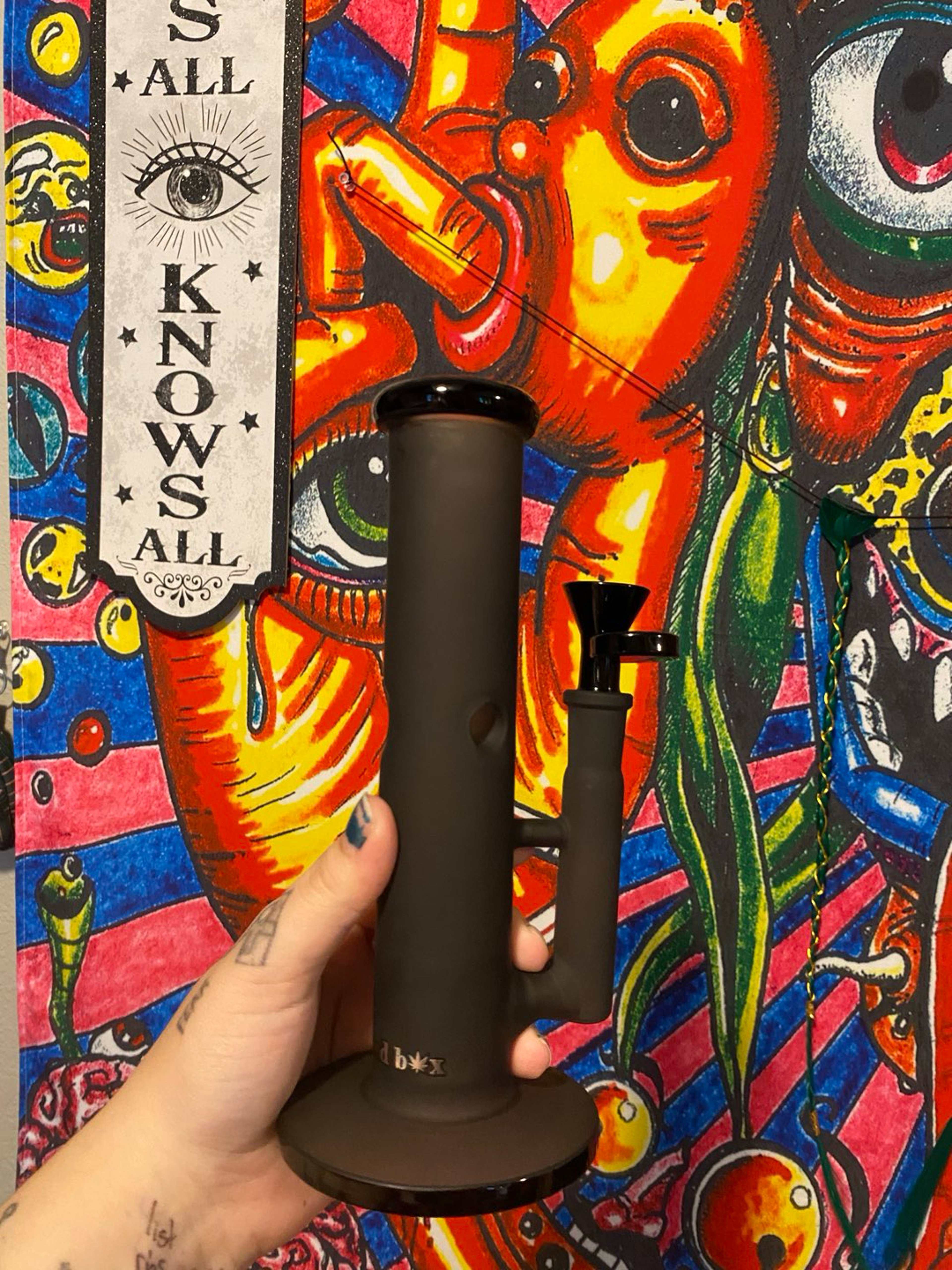 Preview pic of black straight shooter bong / dab rig
