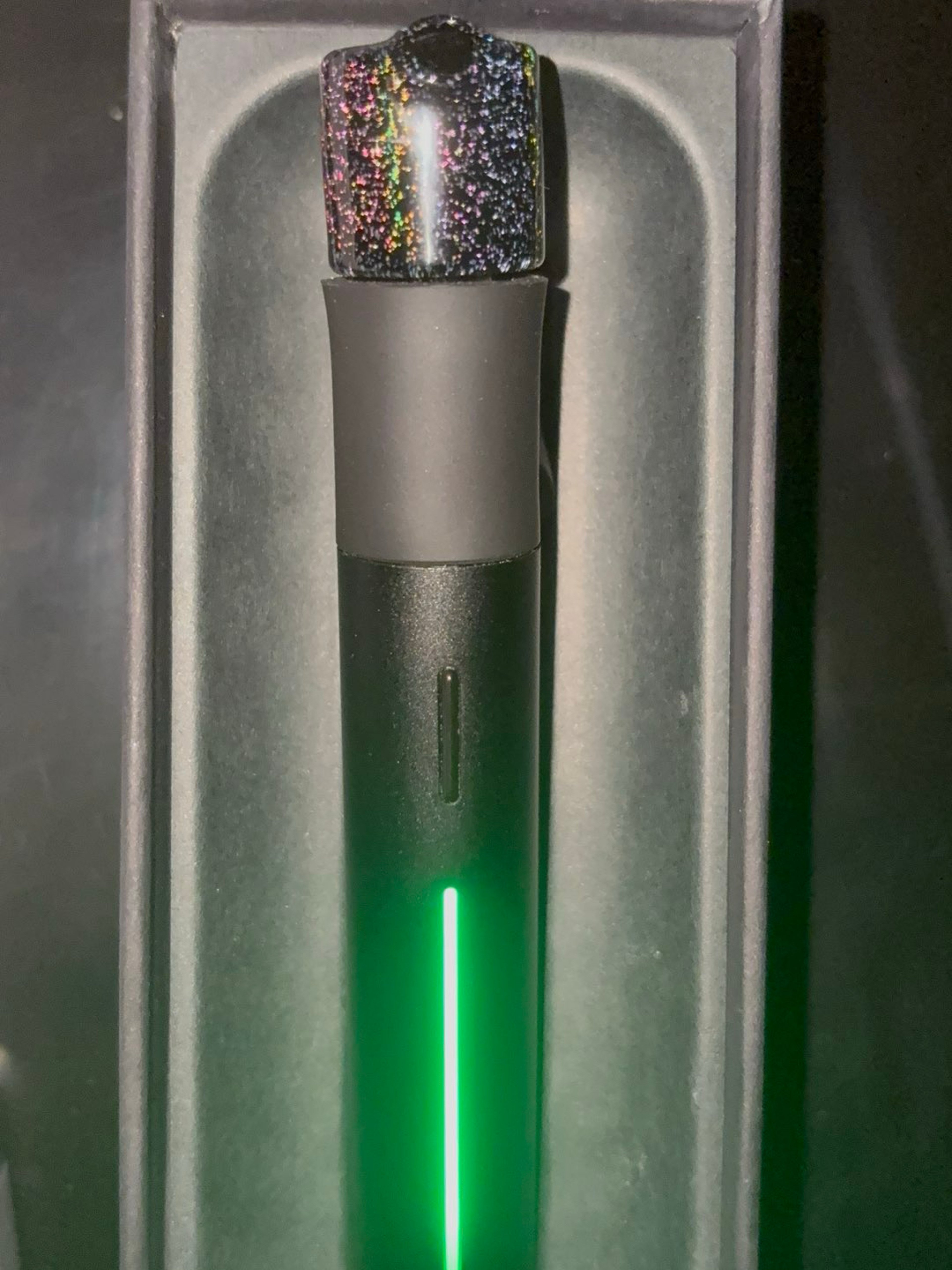 Preview pic of Onyx Puffco pivot with kizmit glass spinner top black with crushed opal