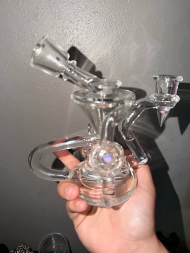 Preview pic of Echelon glass