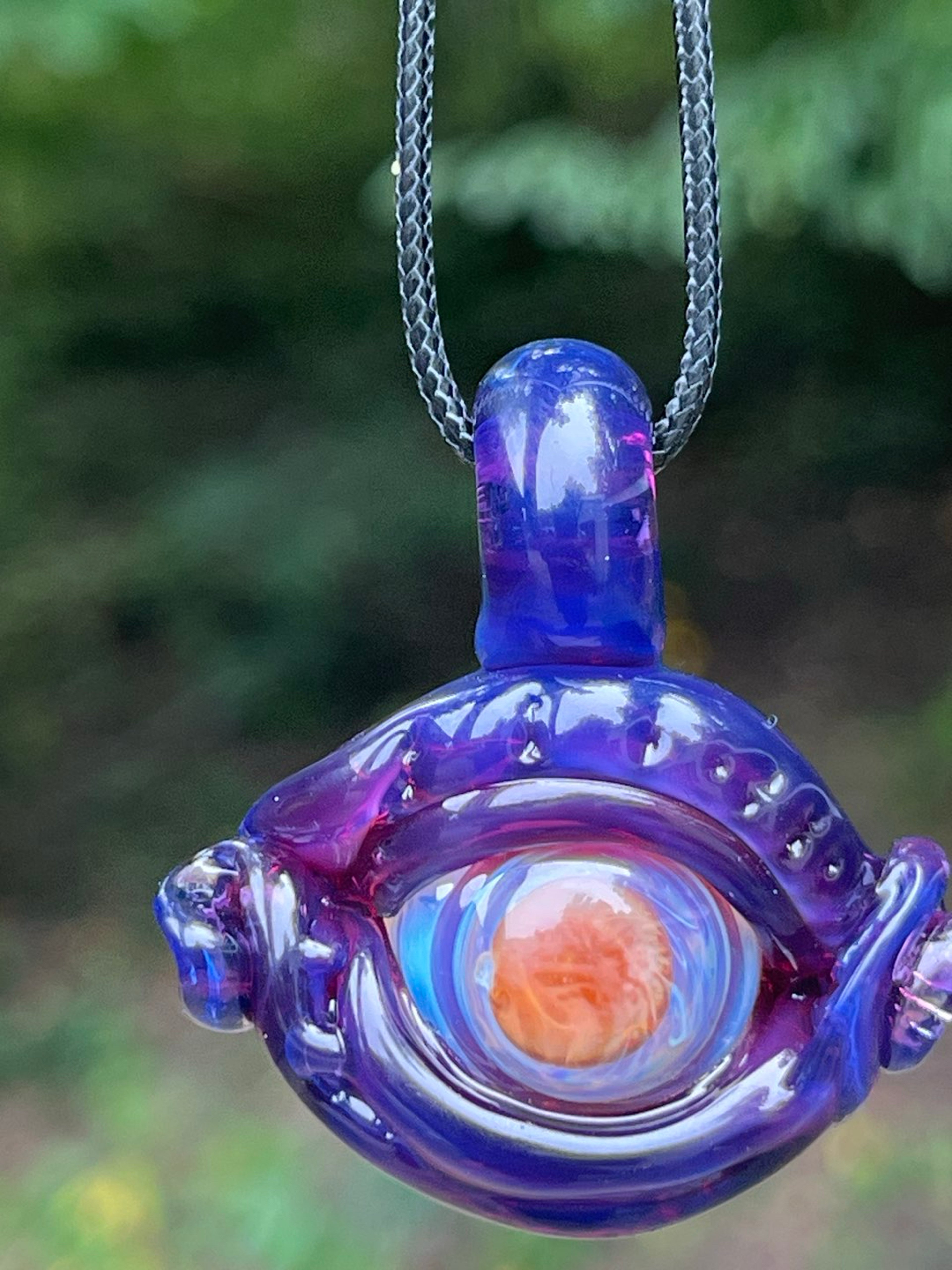 Preview pic of Borosilicate glass eyeball pendant