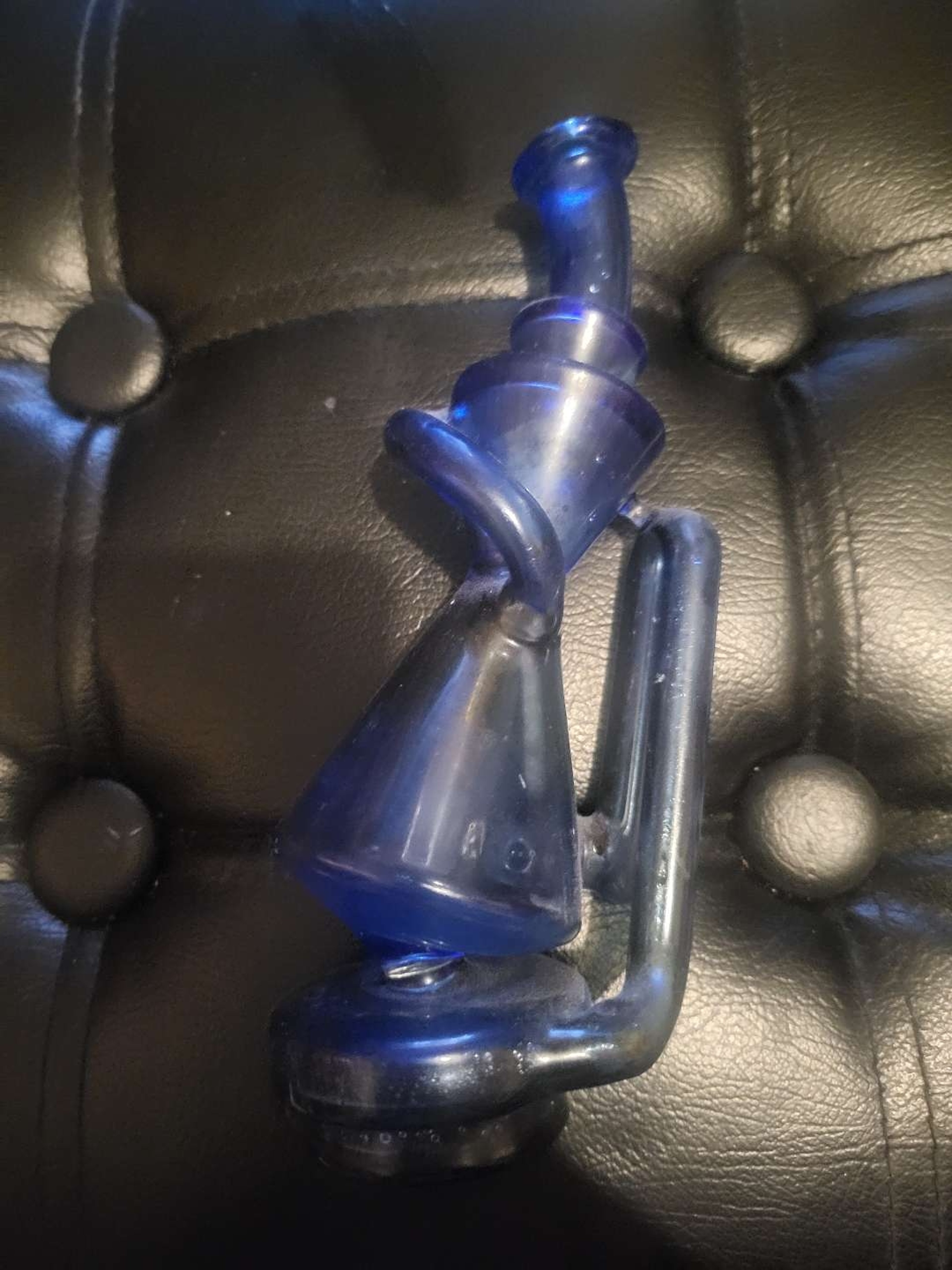 Preview pic of Blue glass recycler puffco peak attachment  top