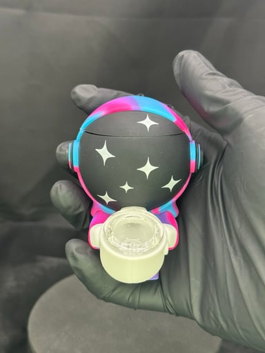 Preview pic of Spaceman Pipe