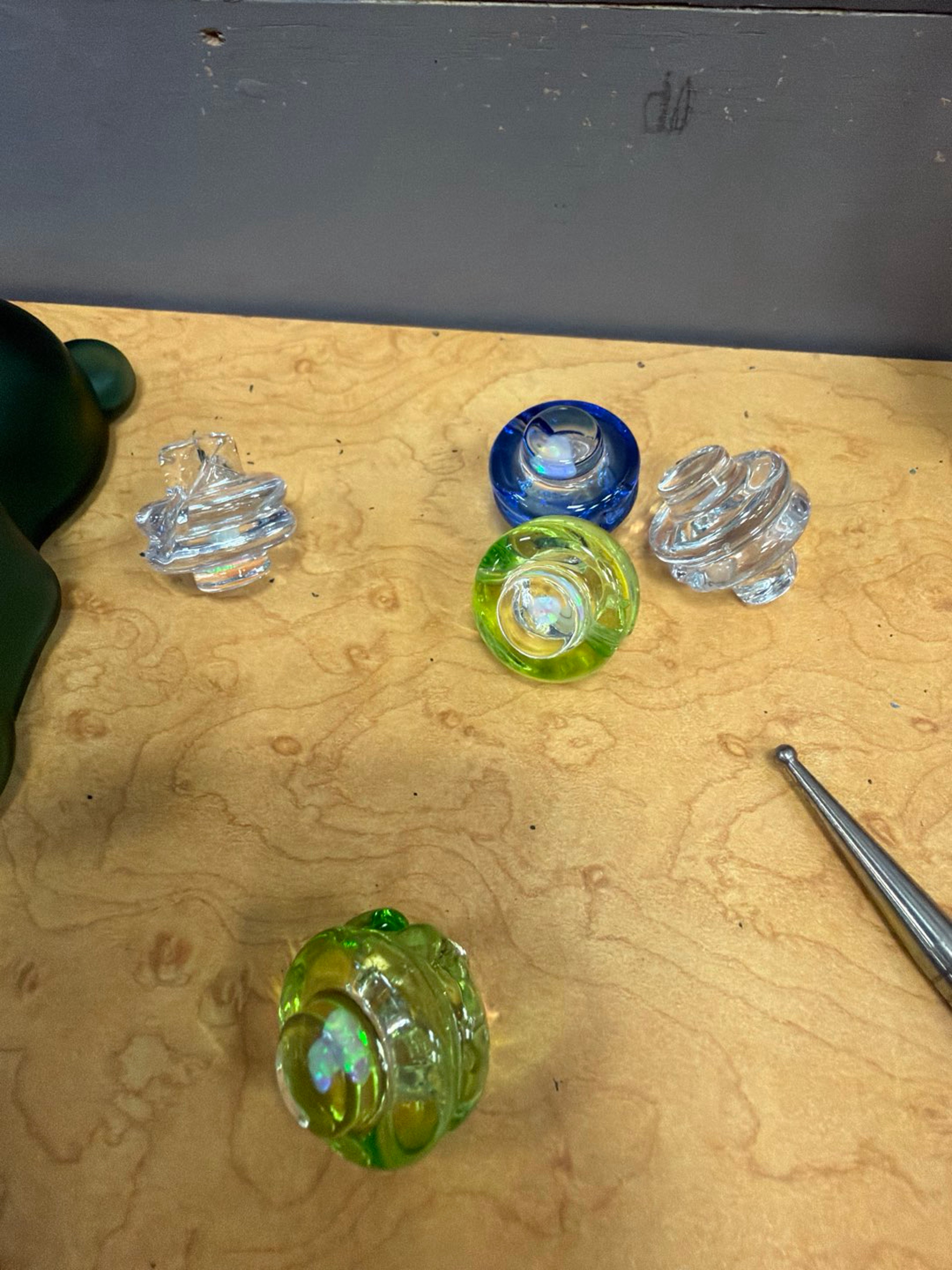 Dr Dabber Spinner caps image 0