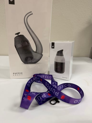 Preview pic of NEW Puffco Proxy + Core Kit Bundle – Onyx + Bonus Puffco Lanyard