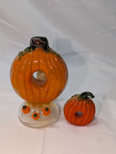 Preview pic of KGB x Sarah Marblesbee 2017 Frosted Frights Halloween pumpkin rig, 2016 pumpkin pendy set