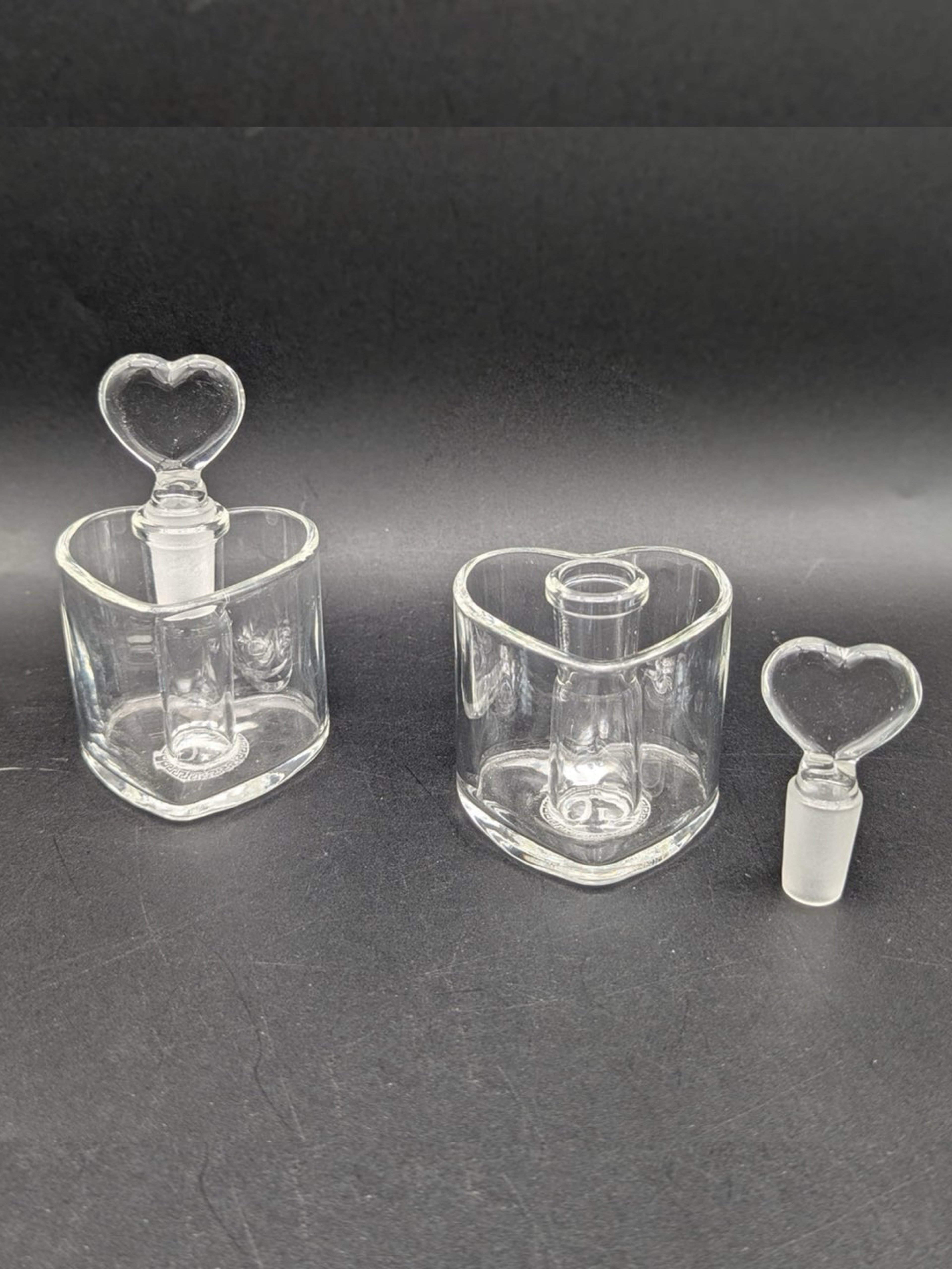 Preview pic of GREEK GLASS HEART SHAPED QTIP & ISO HOLDER