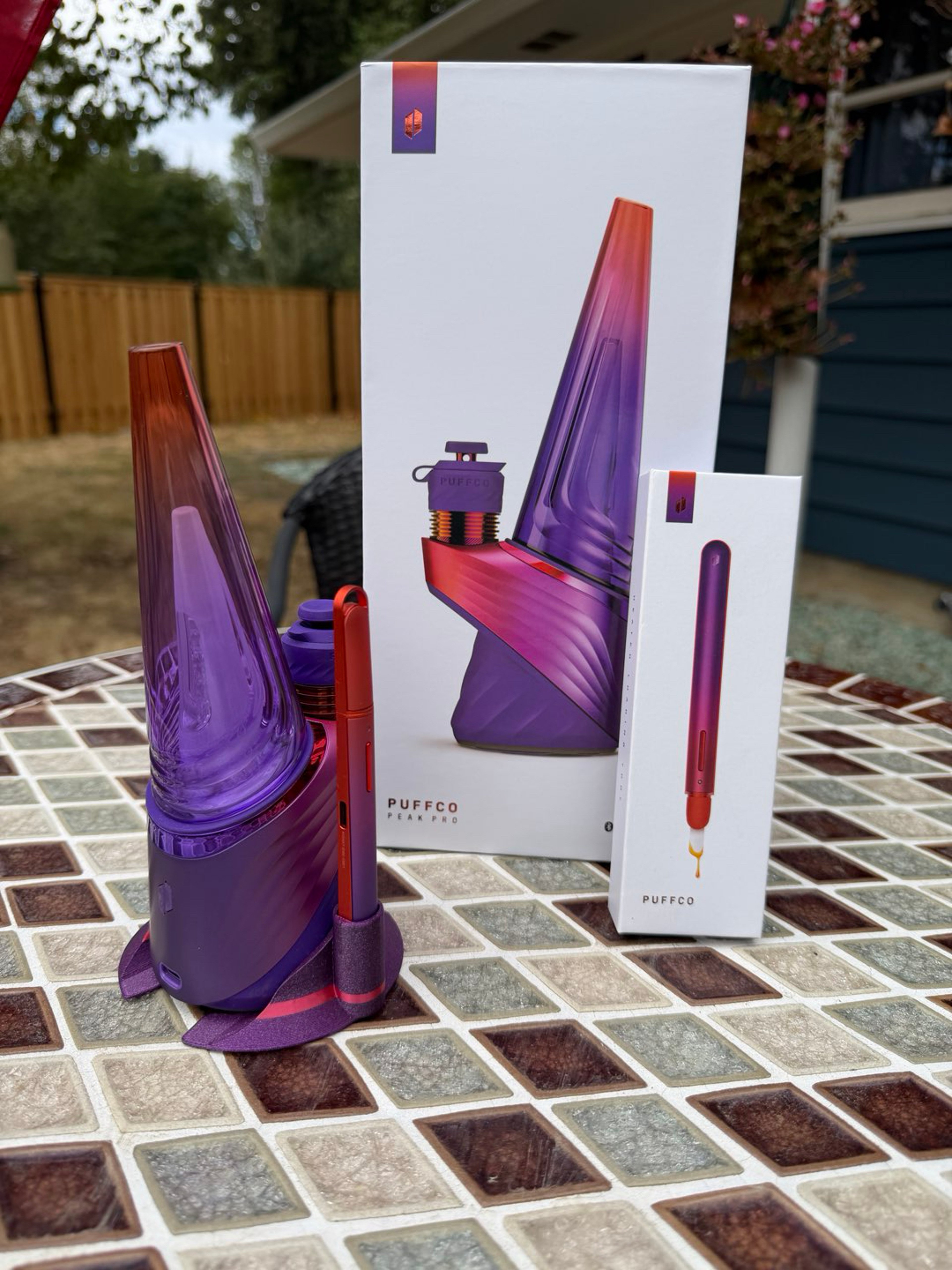 Preview pic of Puffco peak pro plasma edition