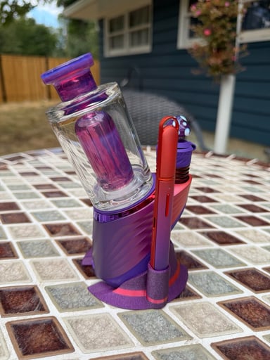 Preview pic of Puffco peak wet bubbler top from  Randohm glass in royal jelly