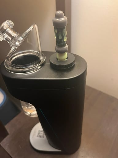 Preview pic of Dr dabber switch 2