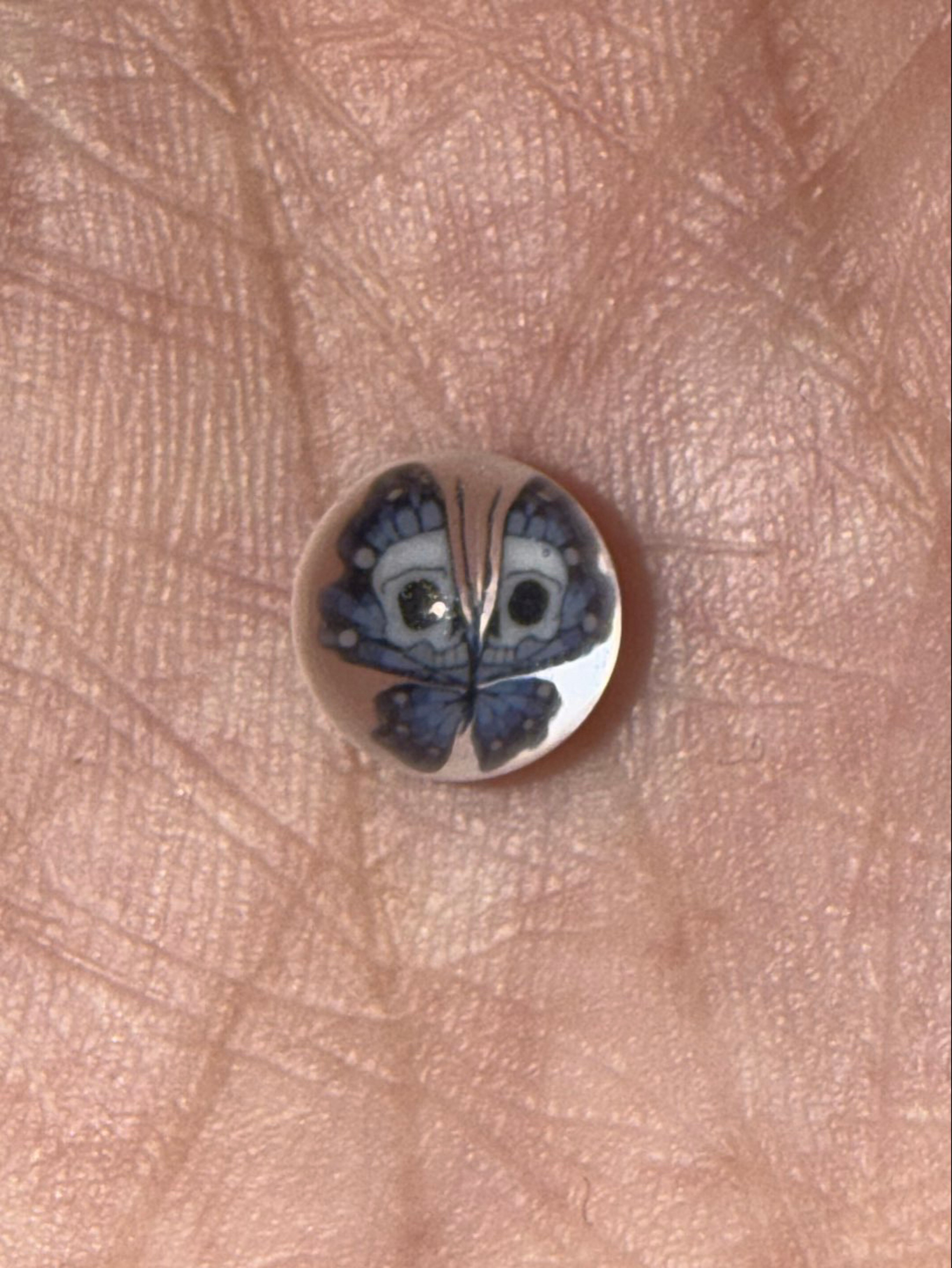 Preview pic of Blue Butterfly Pearl