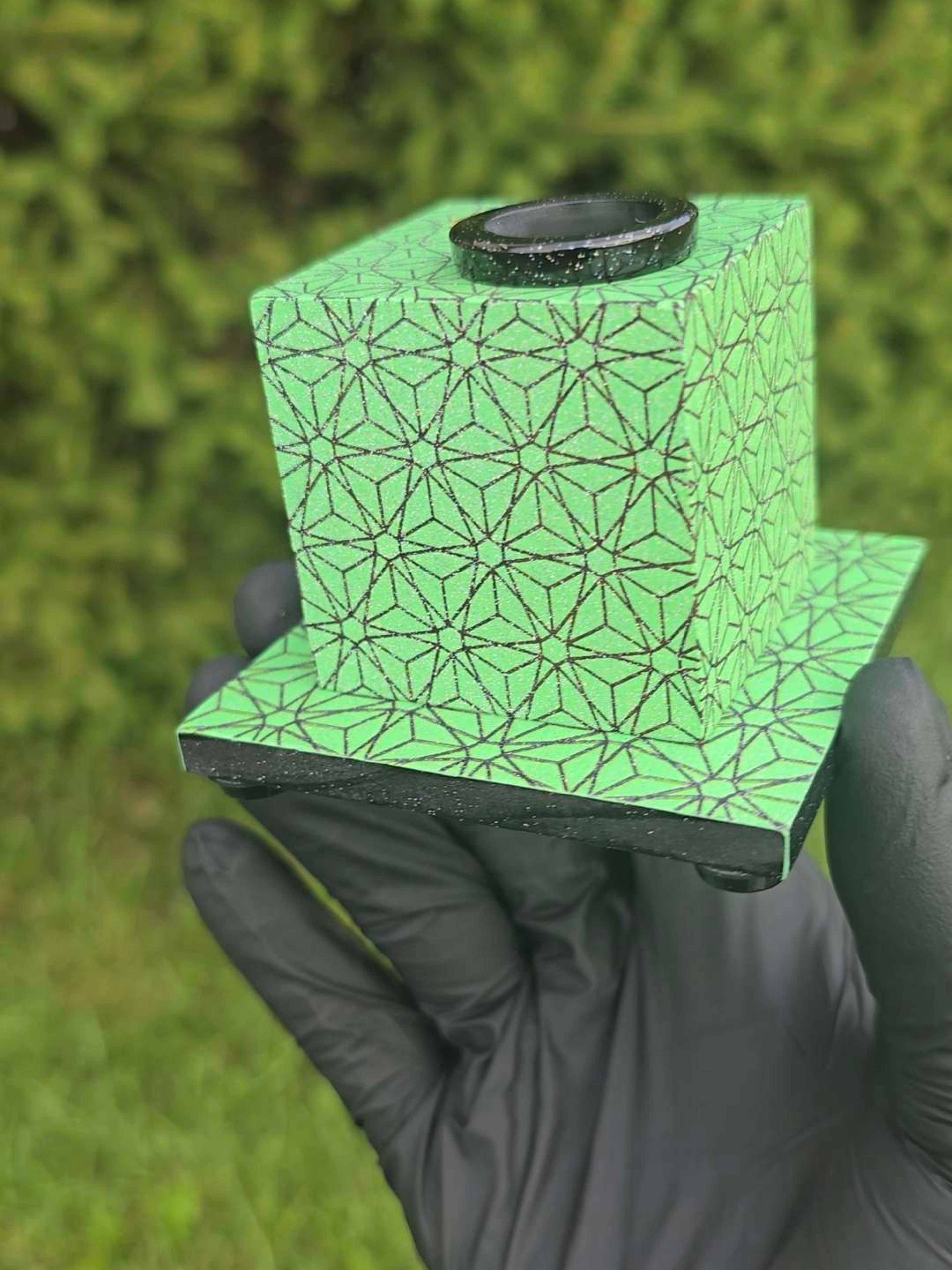 Preview pic of 18mm Mint Geo Maze
