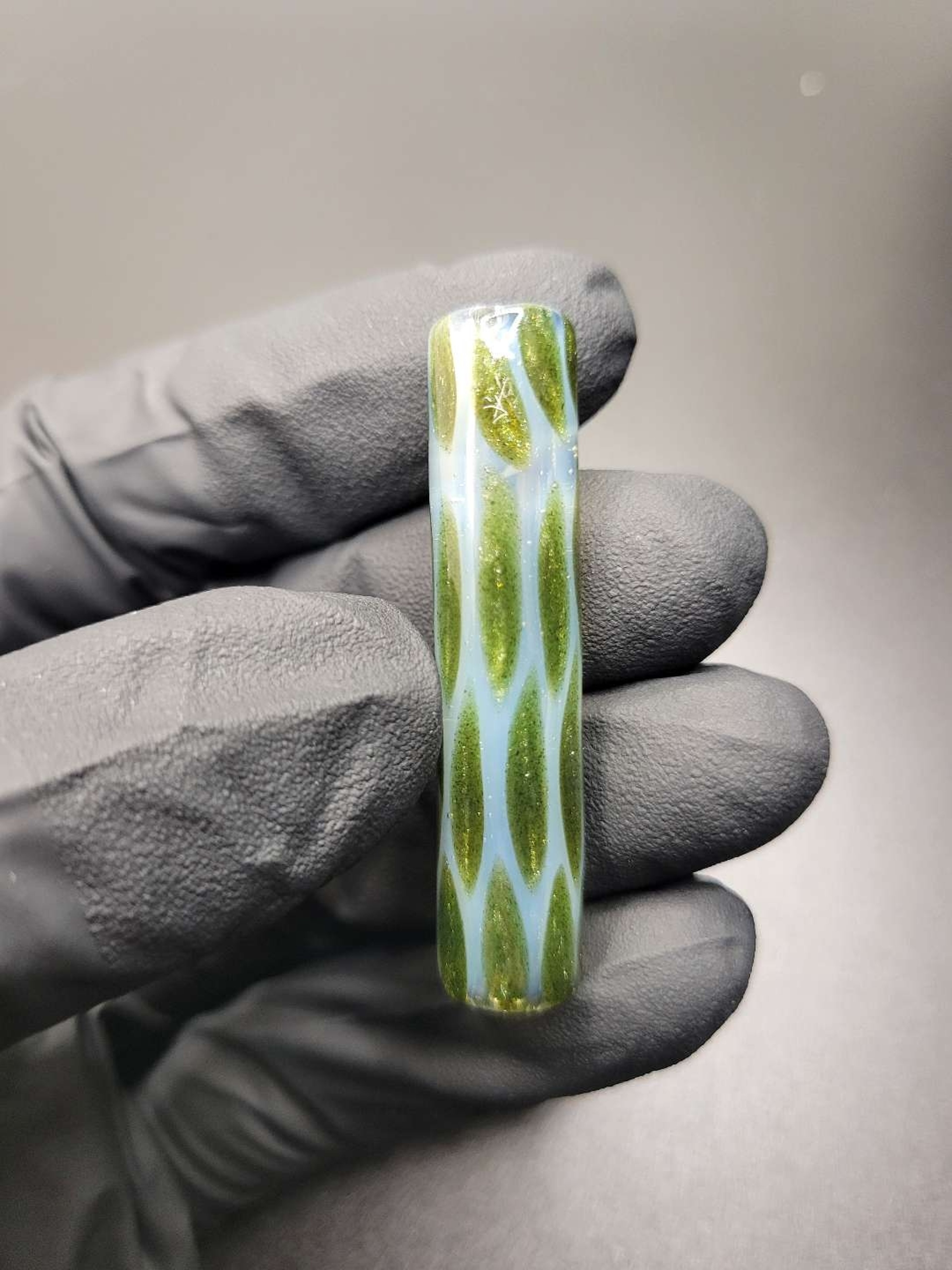 Preview pic of 10mm UV Reactive Glass Tip