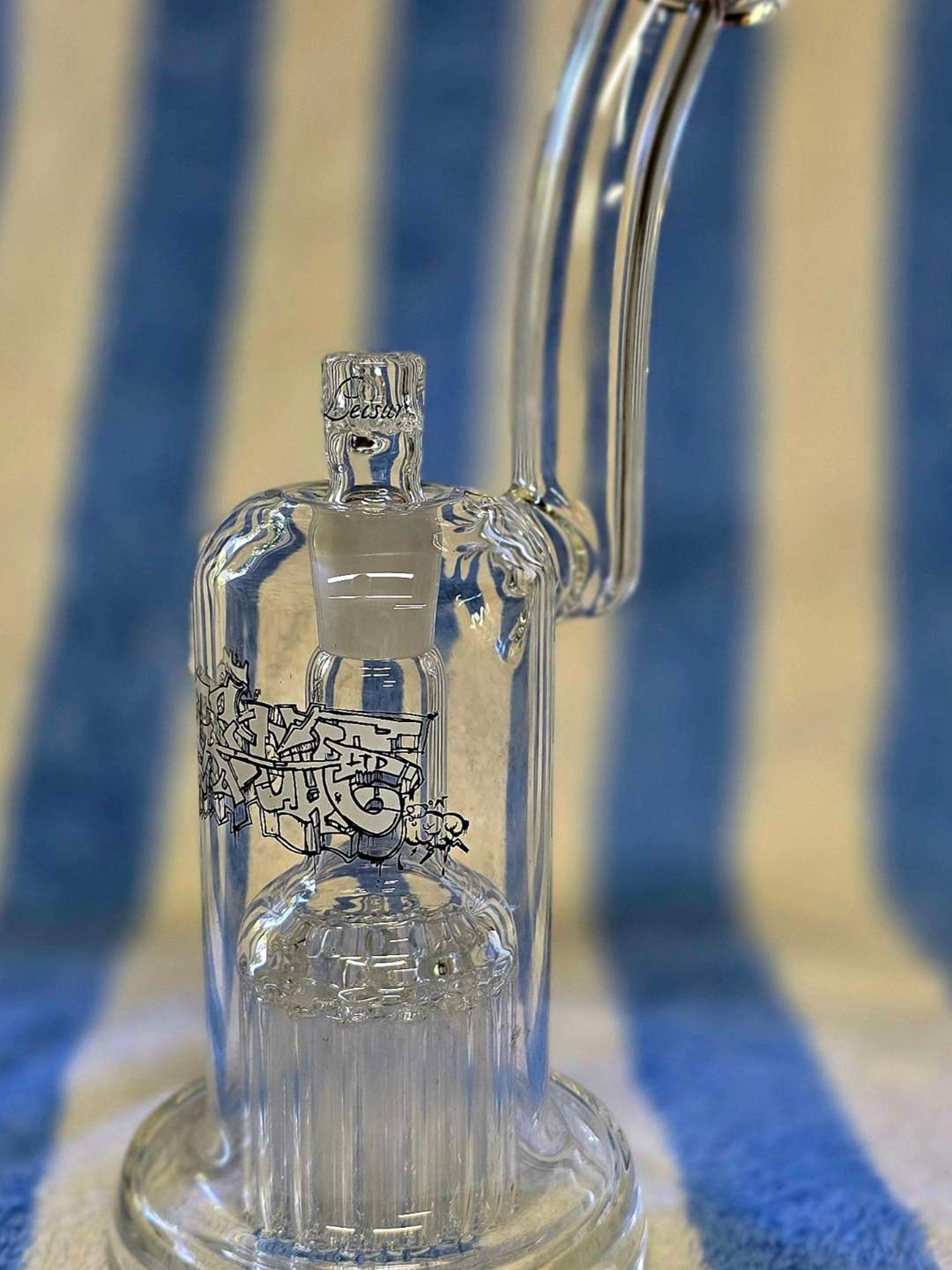 Preview pic of Leisure Glass LTD 30 Arm Bubbler - Excellent Condition