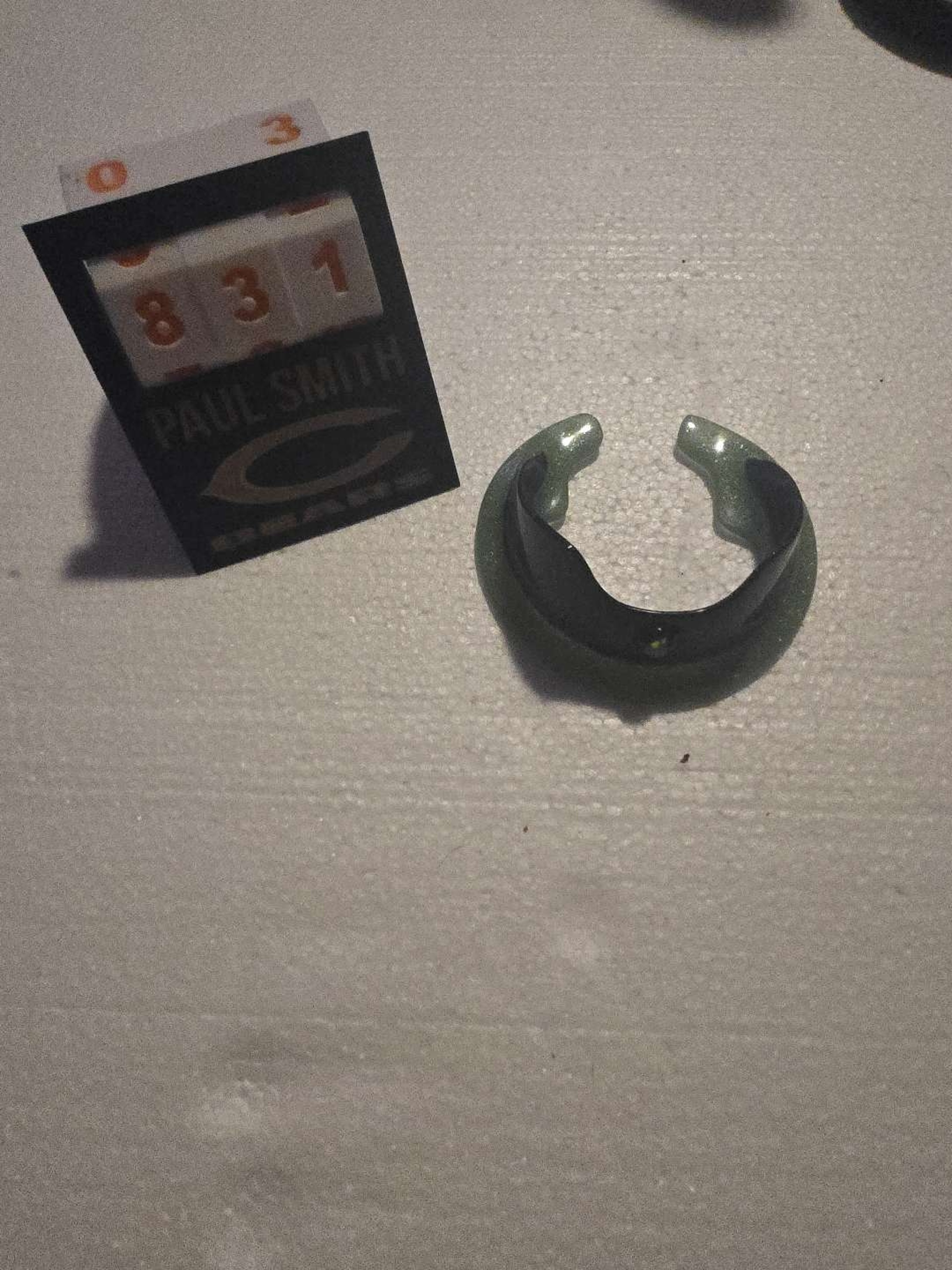 Preview pic of Puffco stand with opal