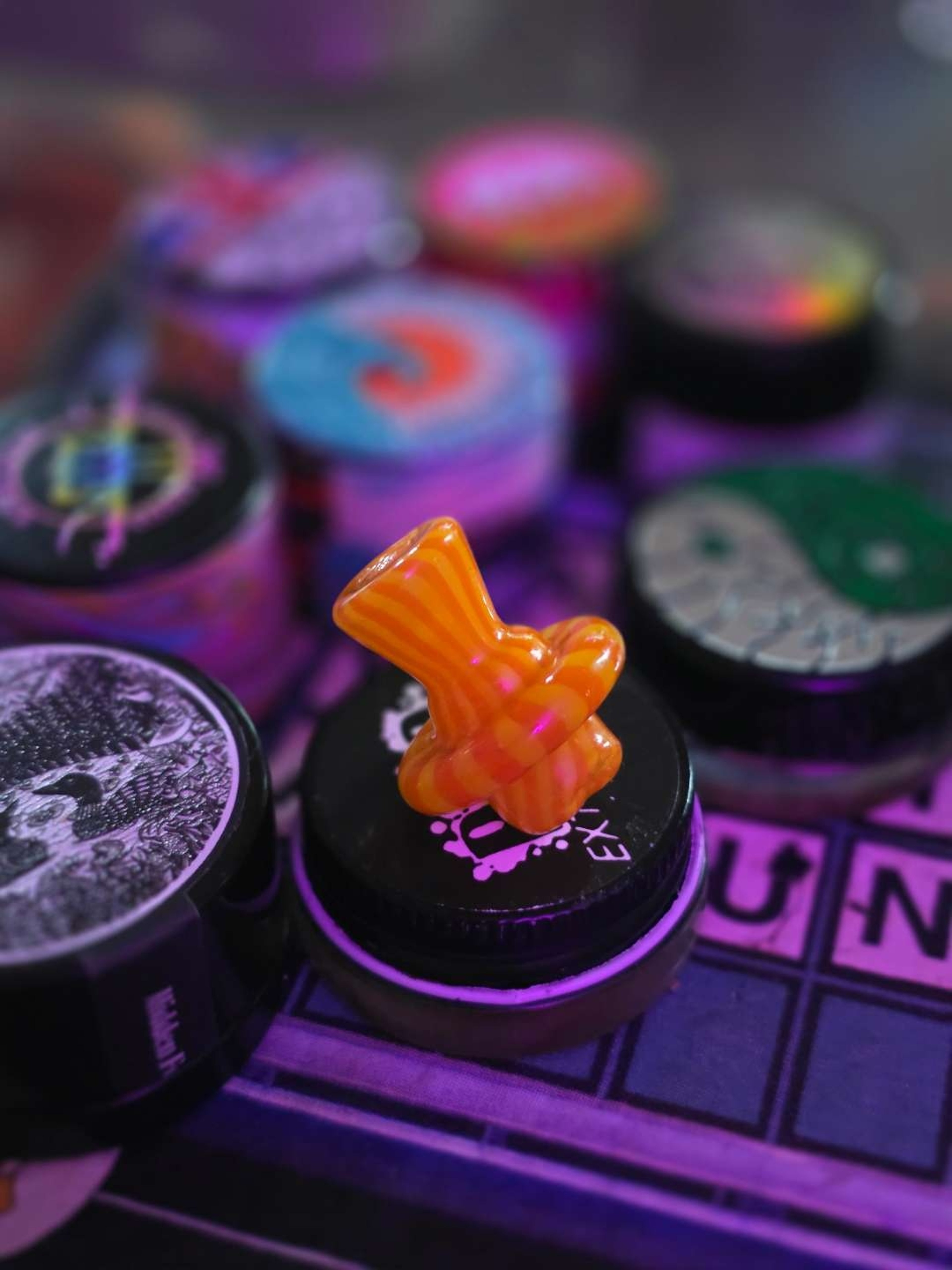 Preview pic of Puffco peak and regular carb cap