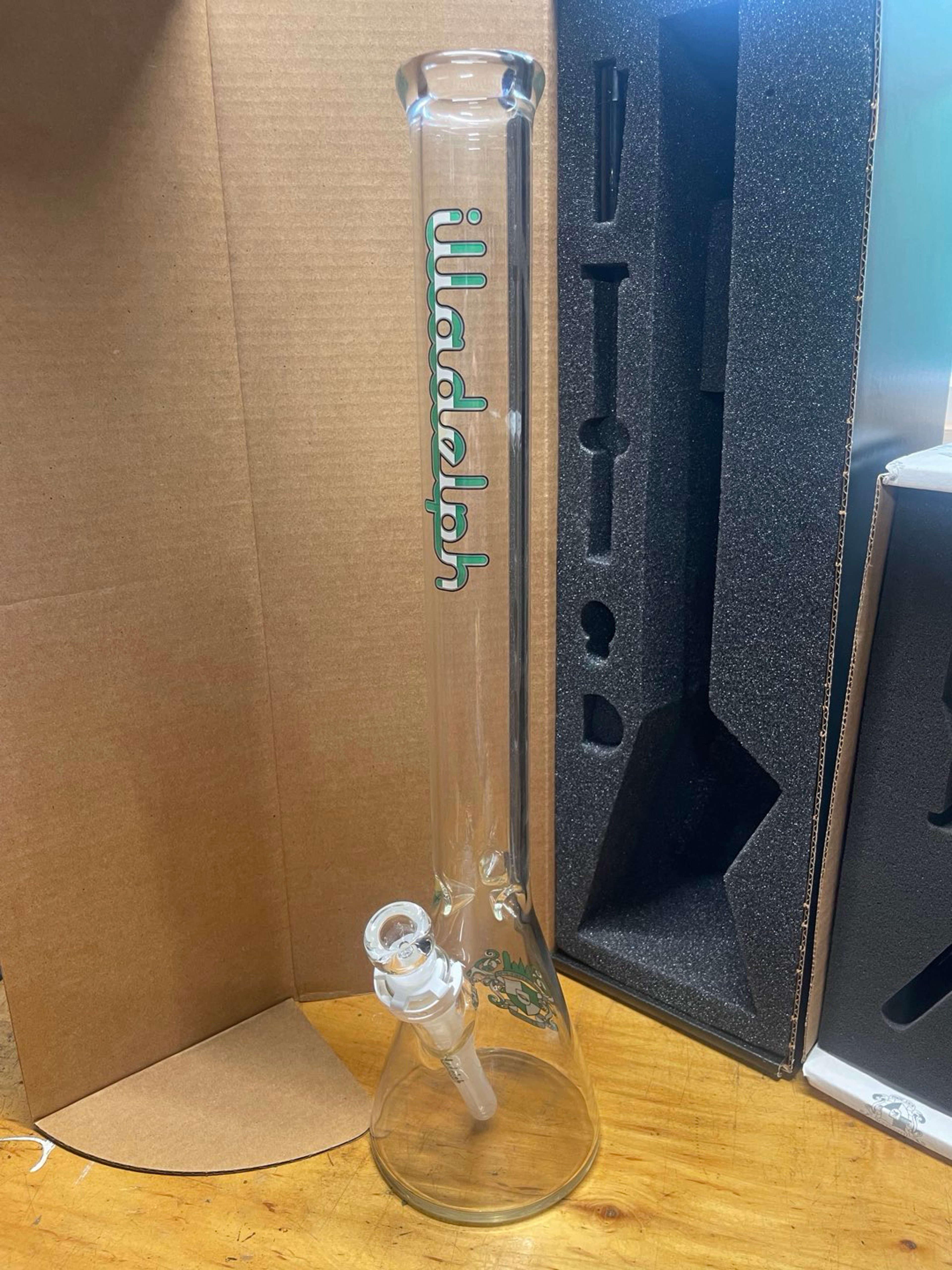 Preview pic of Illadelph Tall Beaker 21” 5mm - Eagles 2nd