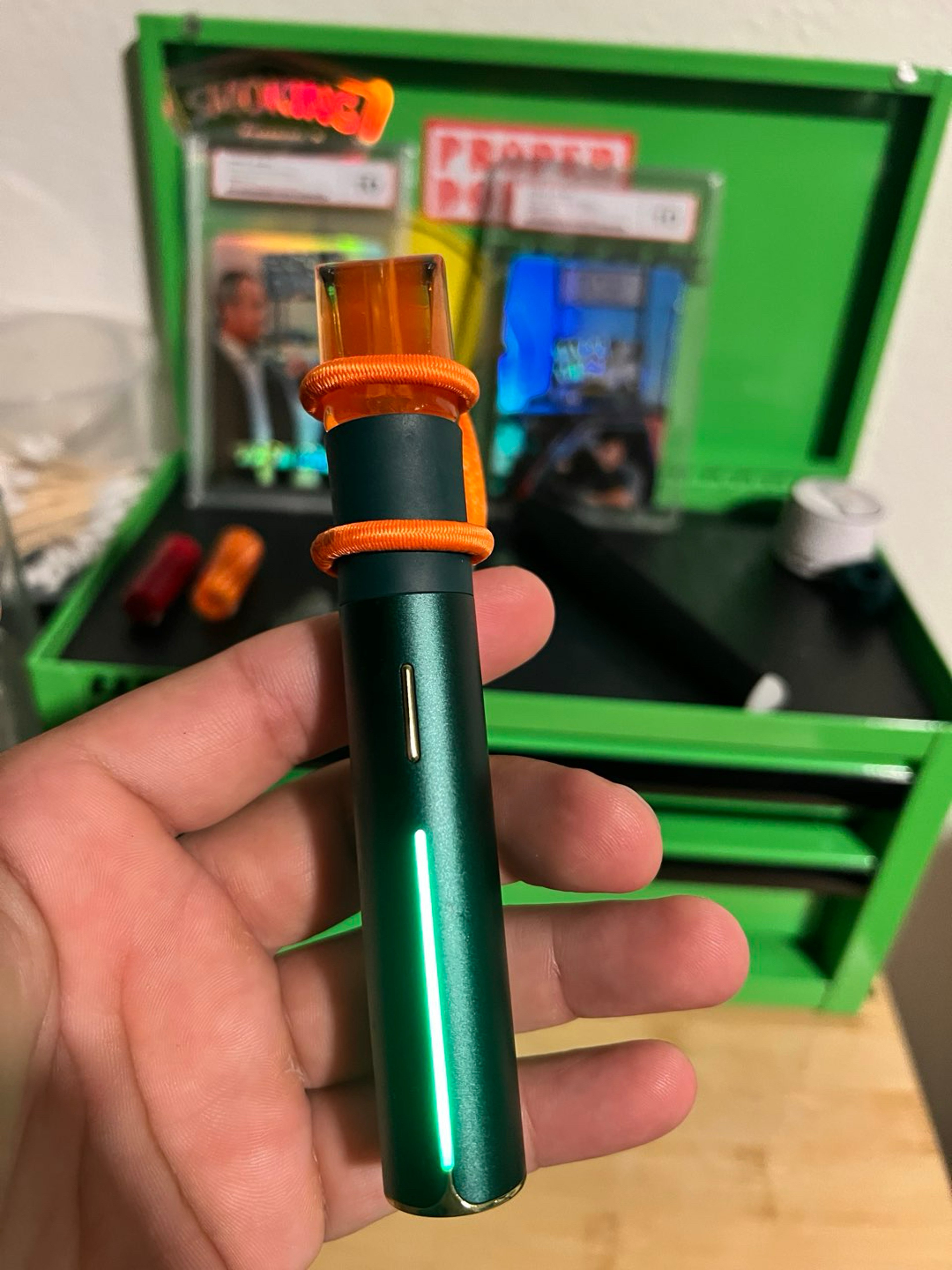 Preview pic of Puffco Pivot